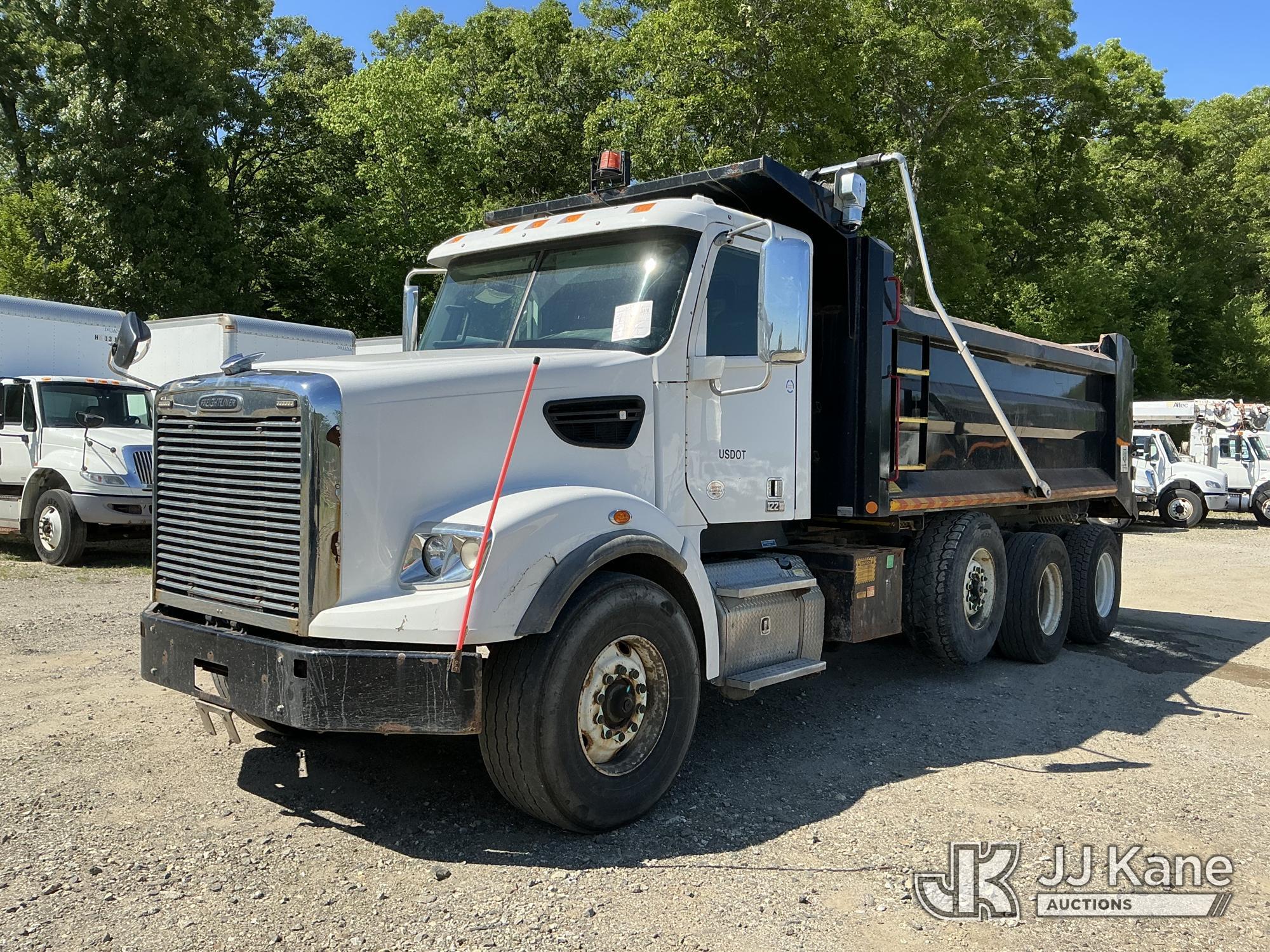 2018 Freightliner 122SD in Shrewsbury, MA