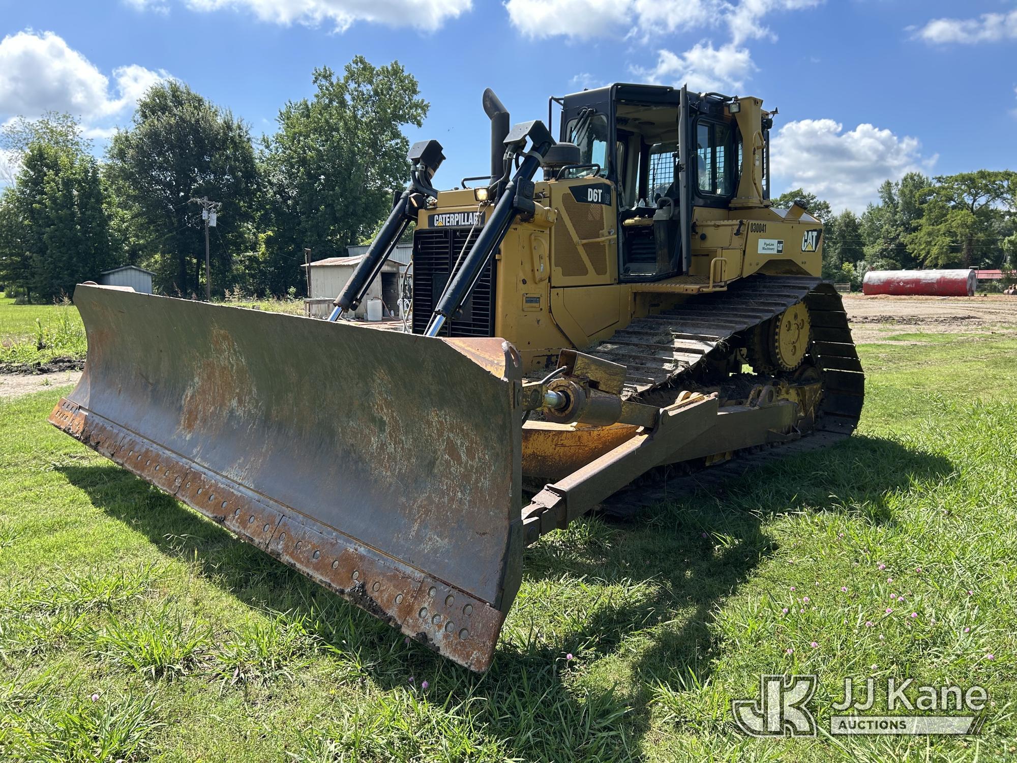 2012 Caterpillar D6TLGP in Jonesville, LA