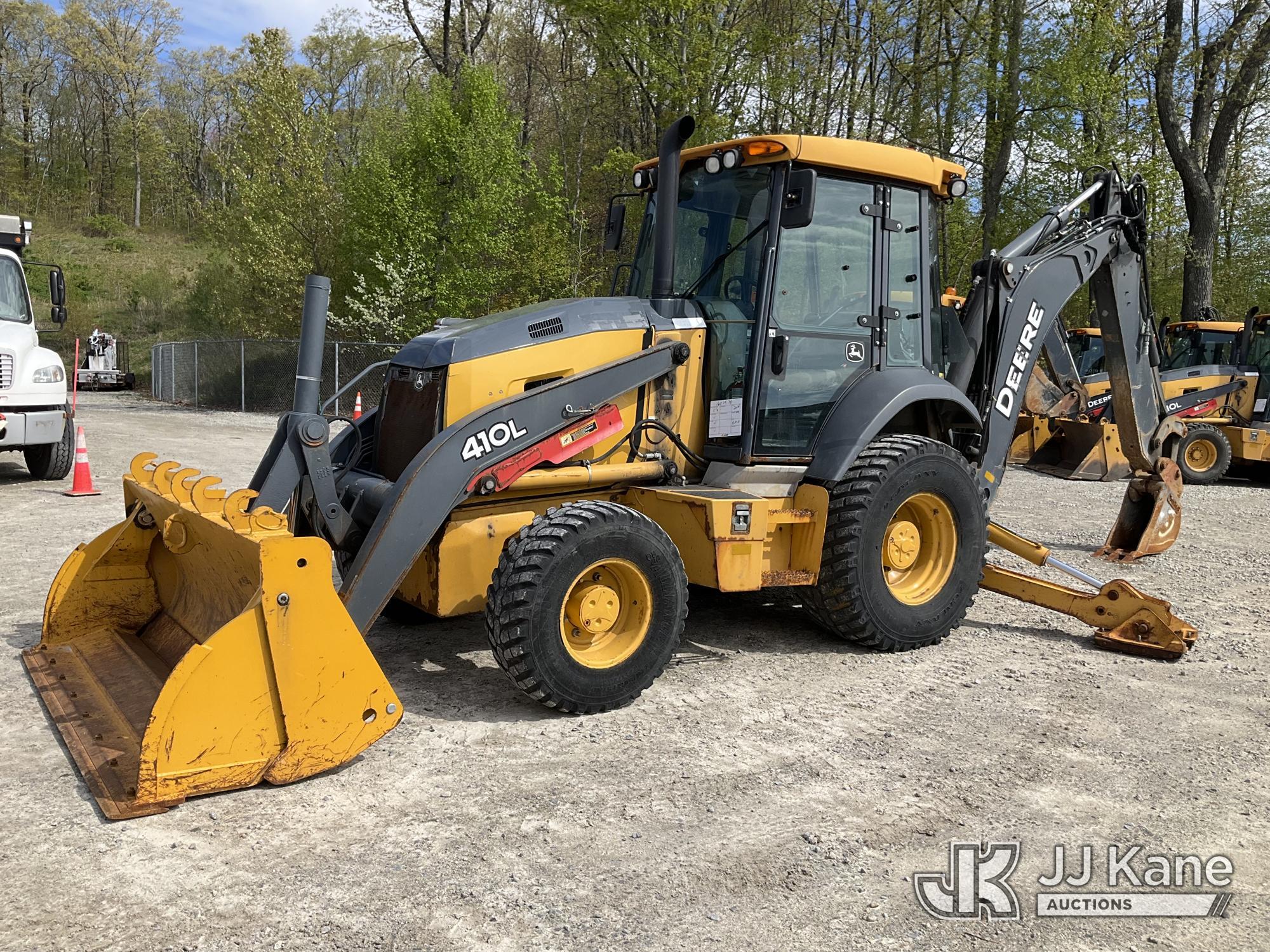 2017 John Deere 410L 4x4 in Shrewsbury, MA
