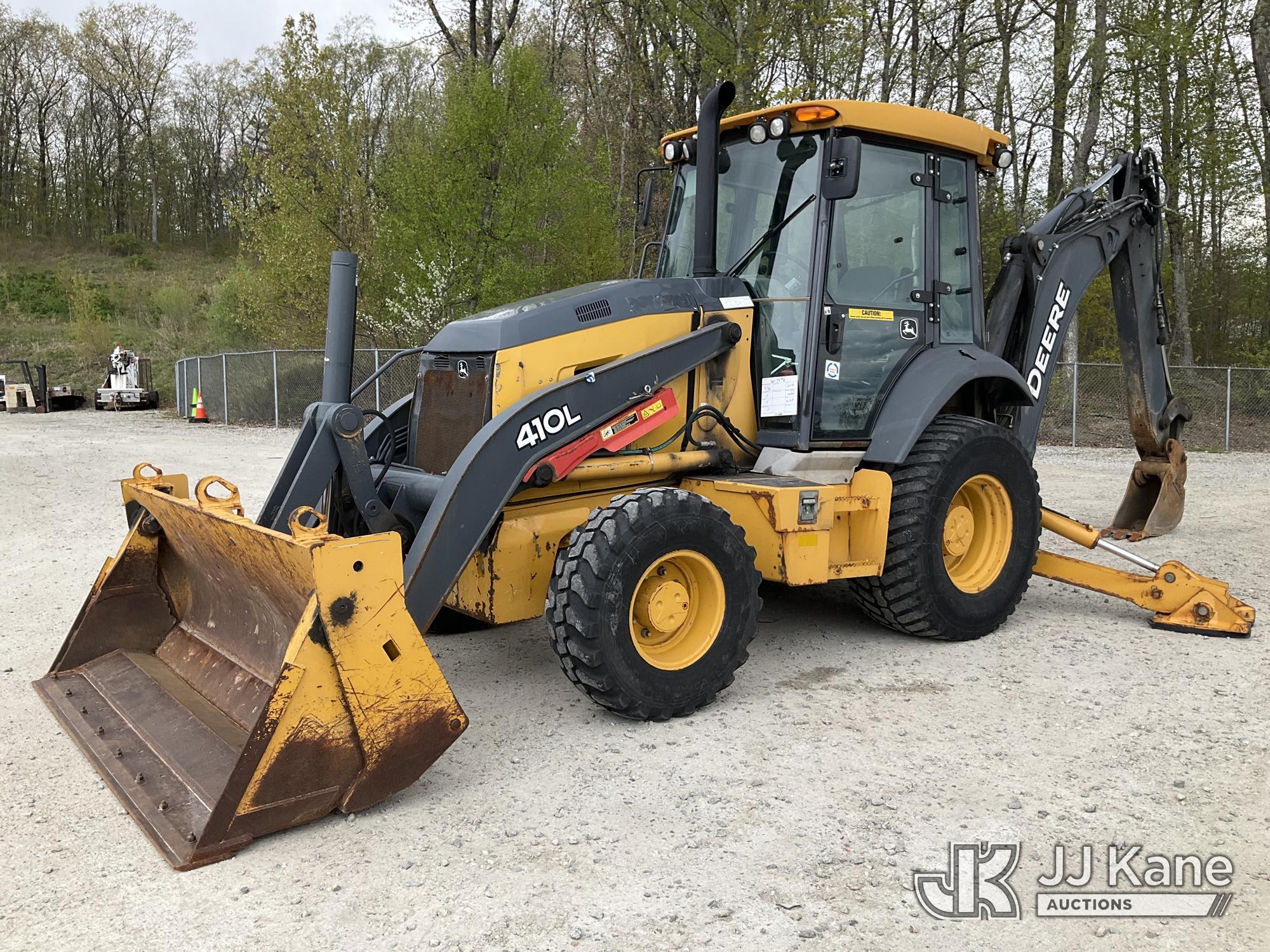 2017 John Deere 410L 4x4 in Shrewsbury, MA