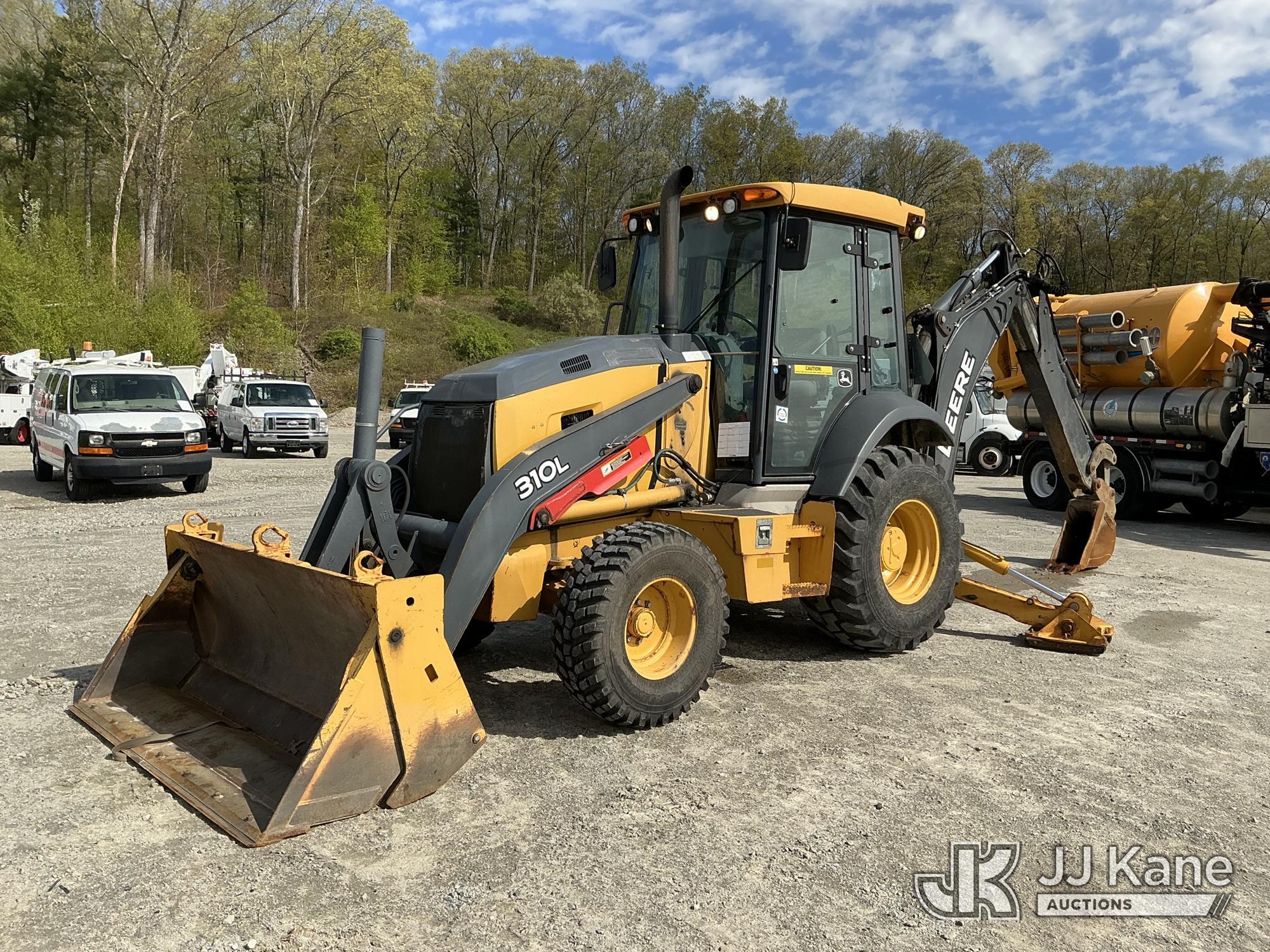 2016 John Deere 310L in Shrewsbury, MA