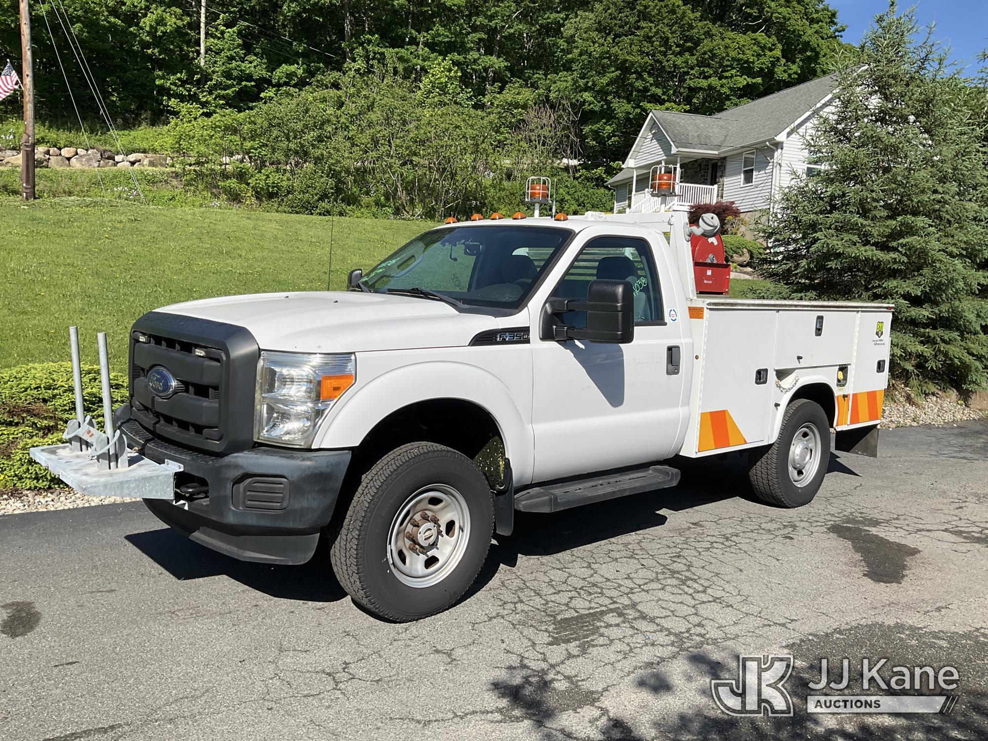 2016 FORD F-350 in Branchville, NJ