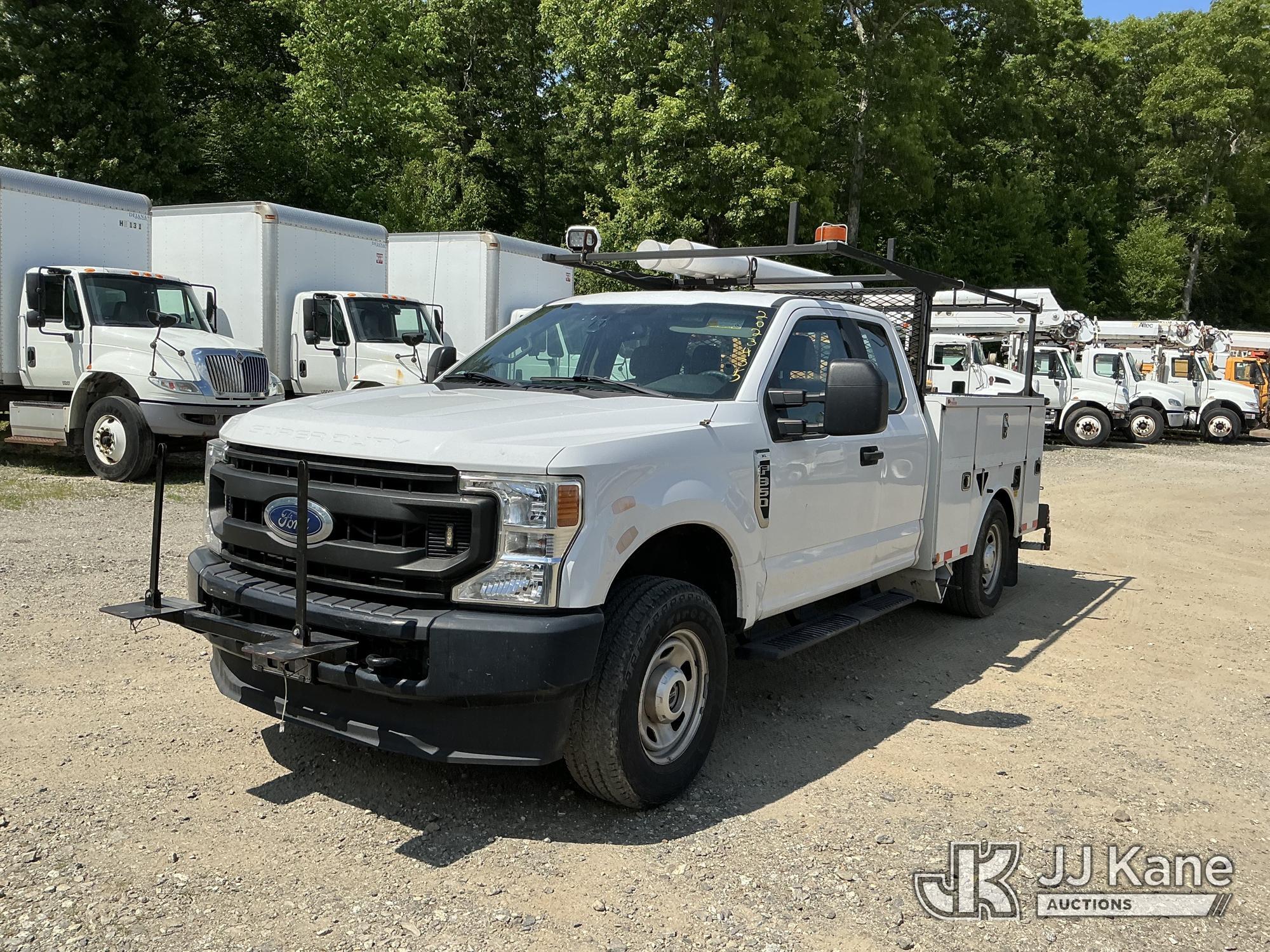 2020 FORD F350 4x4 in Shrewsbury, MA