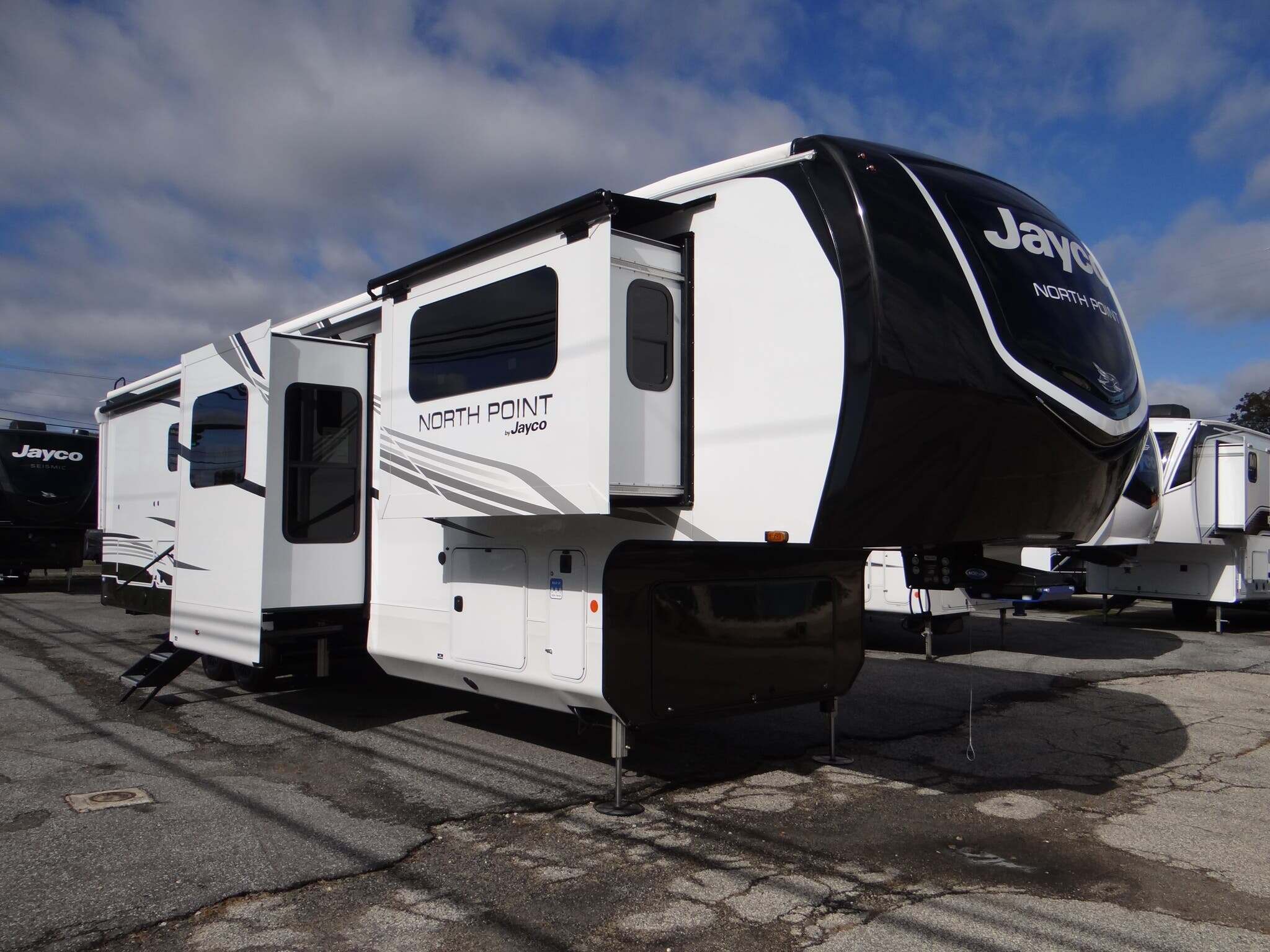 2026 Jayco North Point 382FLRB in williamstown NJ