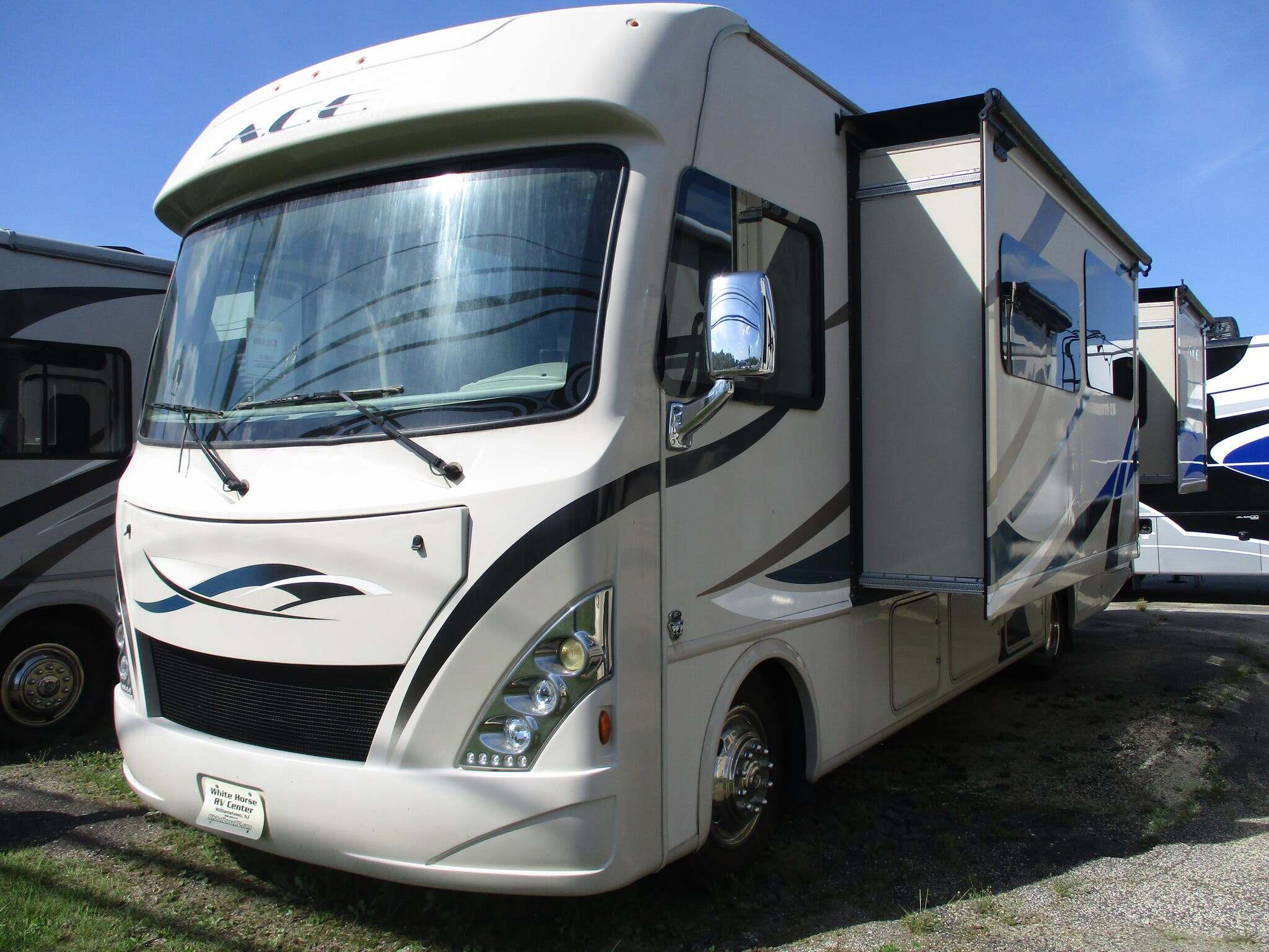 2018 Thor Motor Coach A.C.E. 30.3 Double Slide in williamstown NJ