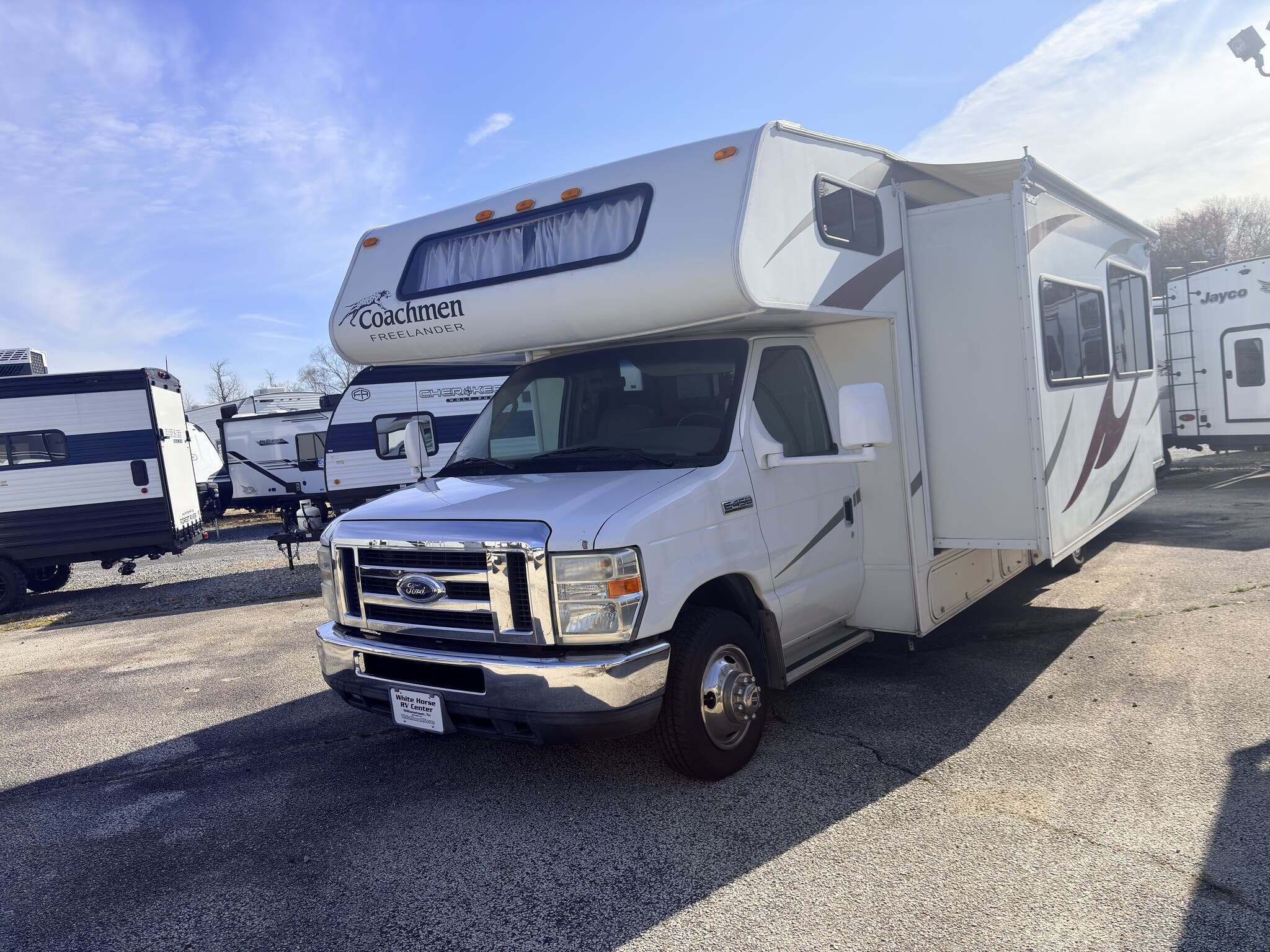 2009 Coachmen Freelander 3150SS in williamstown NJ