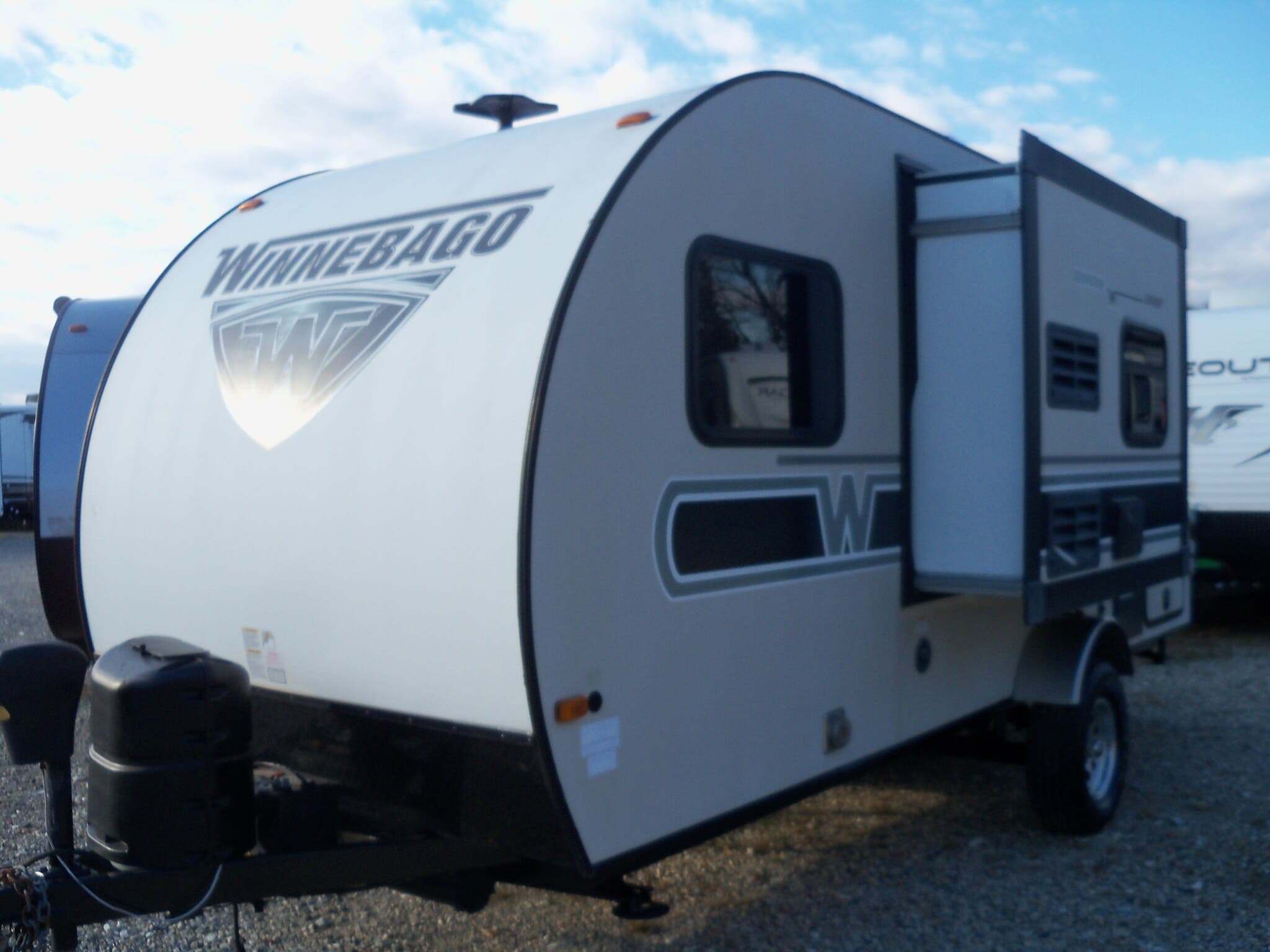 2018 Winnebago Winnie Drop 1780 RV