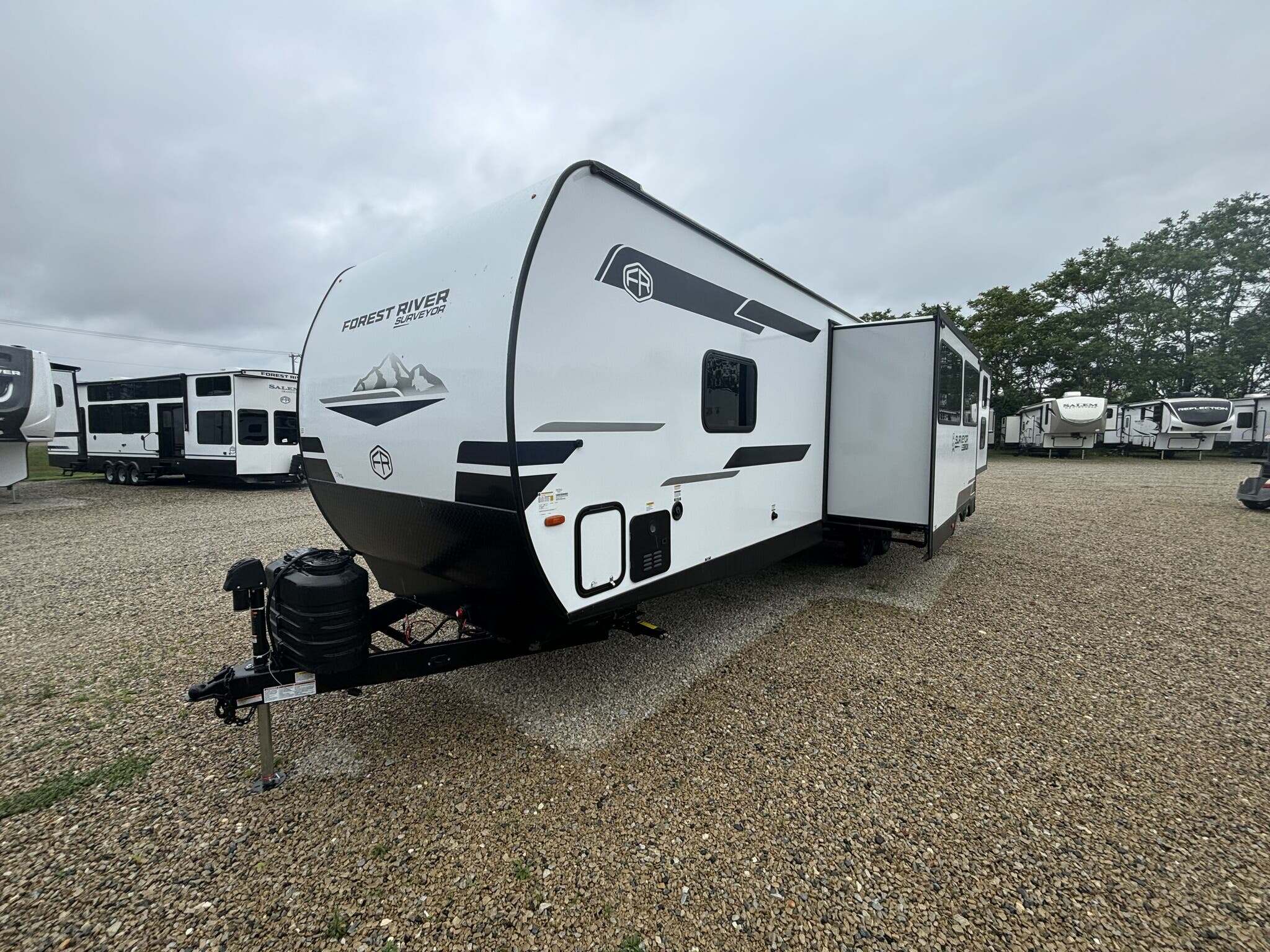 2025 Forest River Surveyor Legend X 32CAMP in newfield NJ