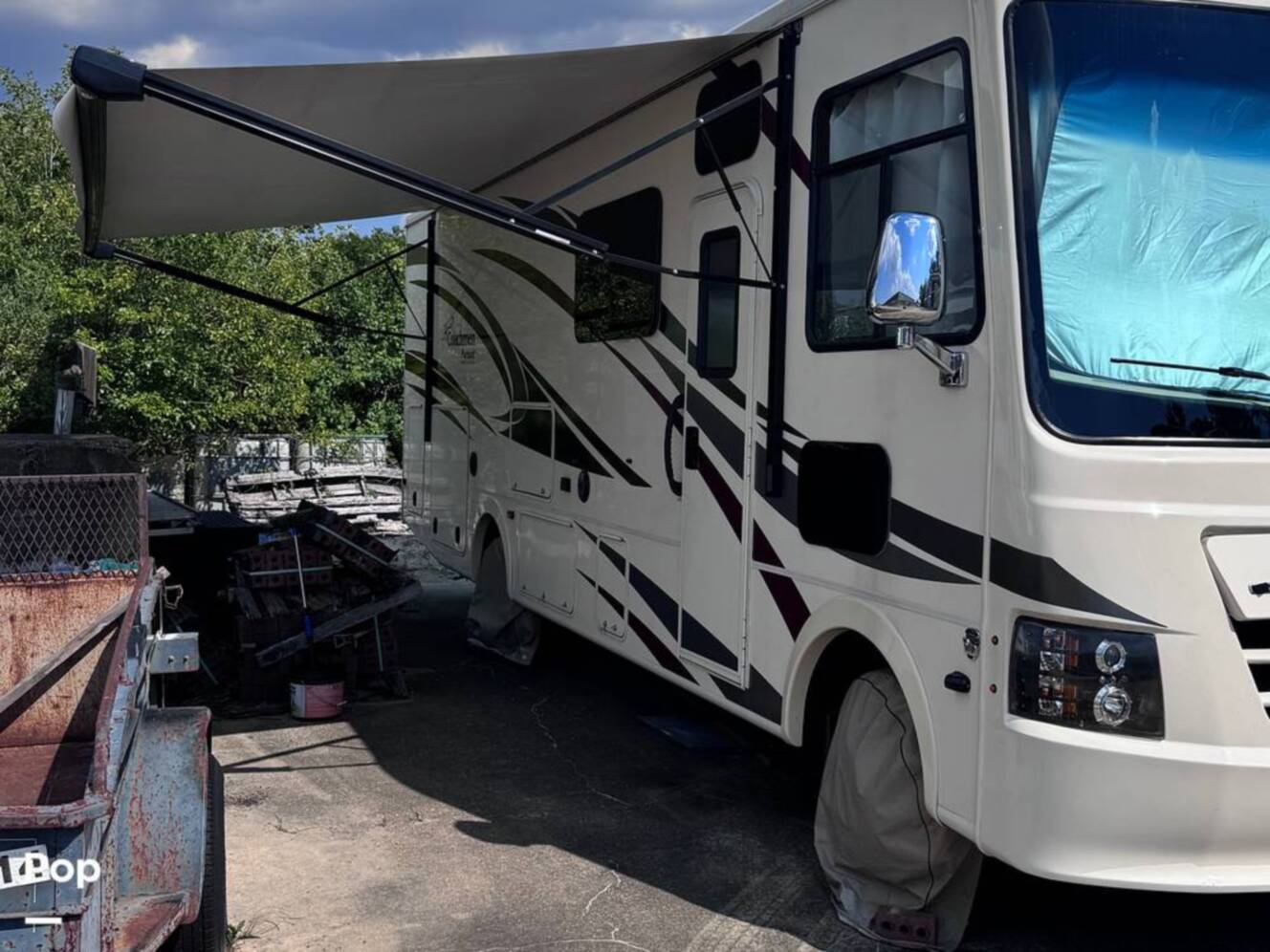 A photo of this 2019 Coachmen Pursuit 29SS