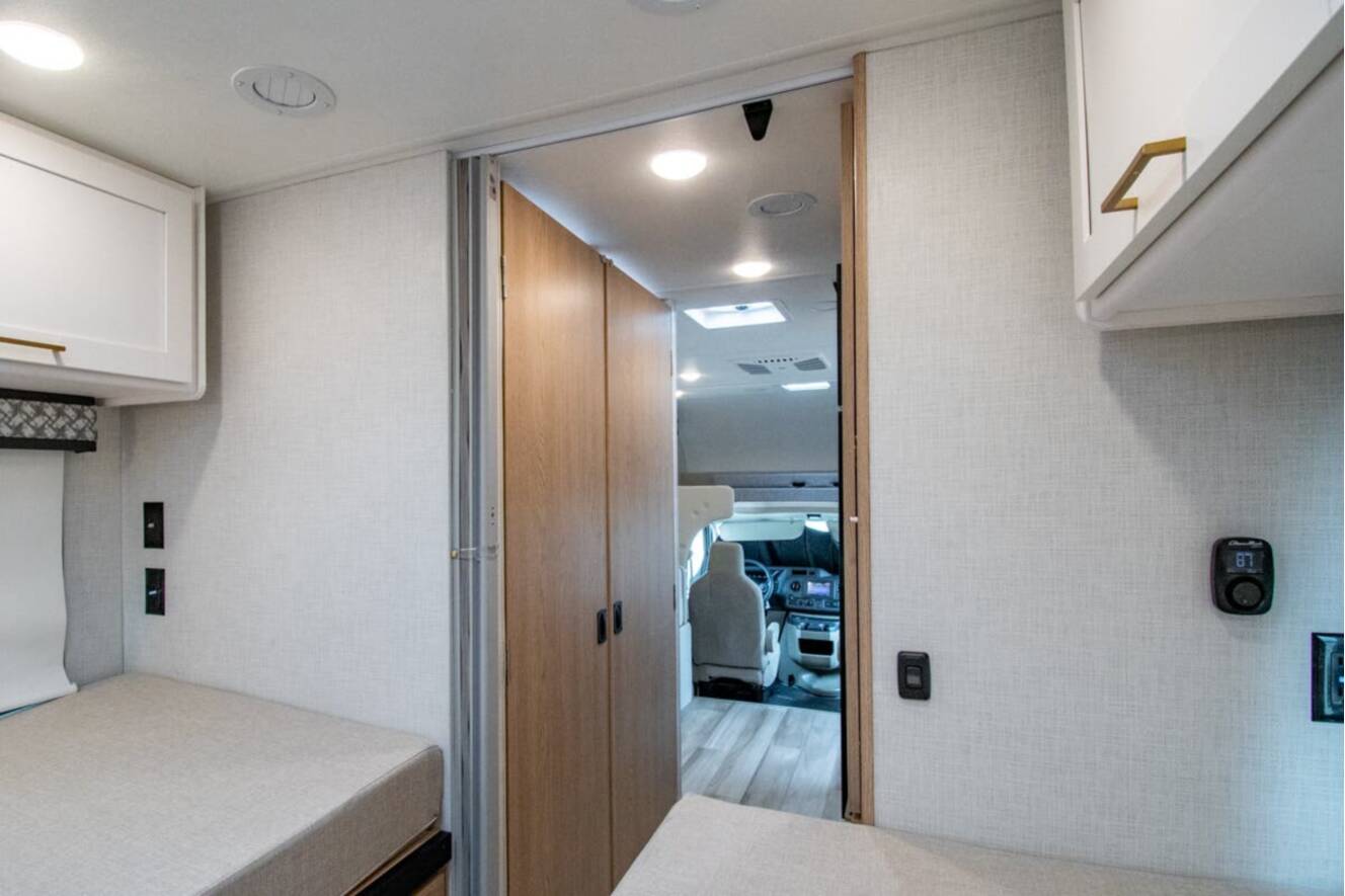 A photo of this 2027 Thor Motor Coach Geneva 25VZ