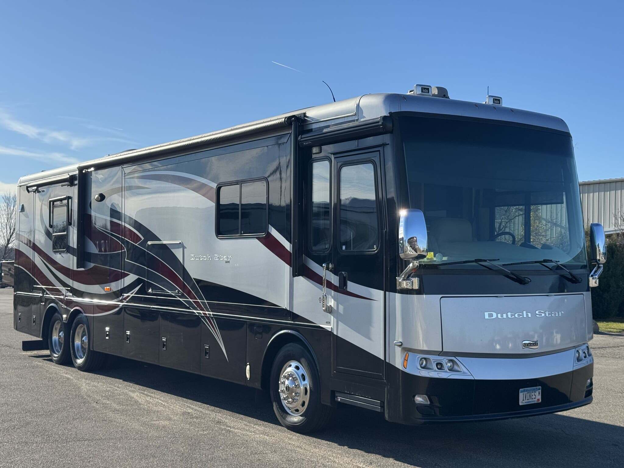 2011 Newmar Dutch Star 4020T in garfield MN
