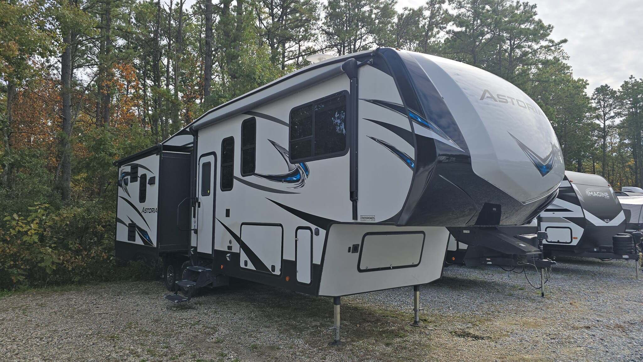 2019 Dutchmen Astoria 2953RLF in egg harbor city NJ