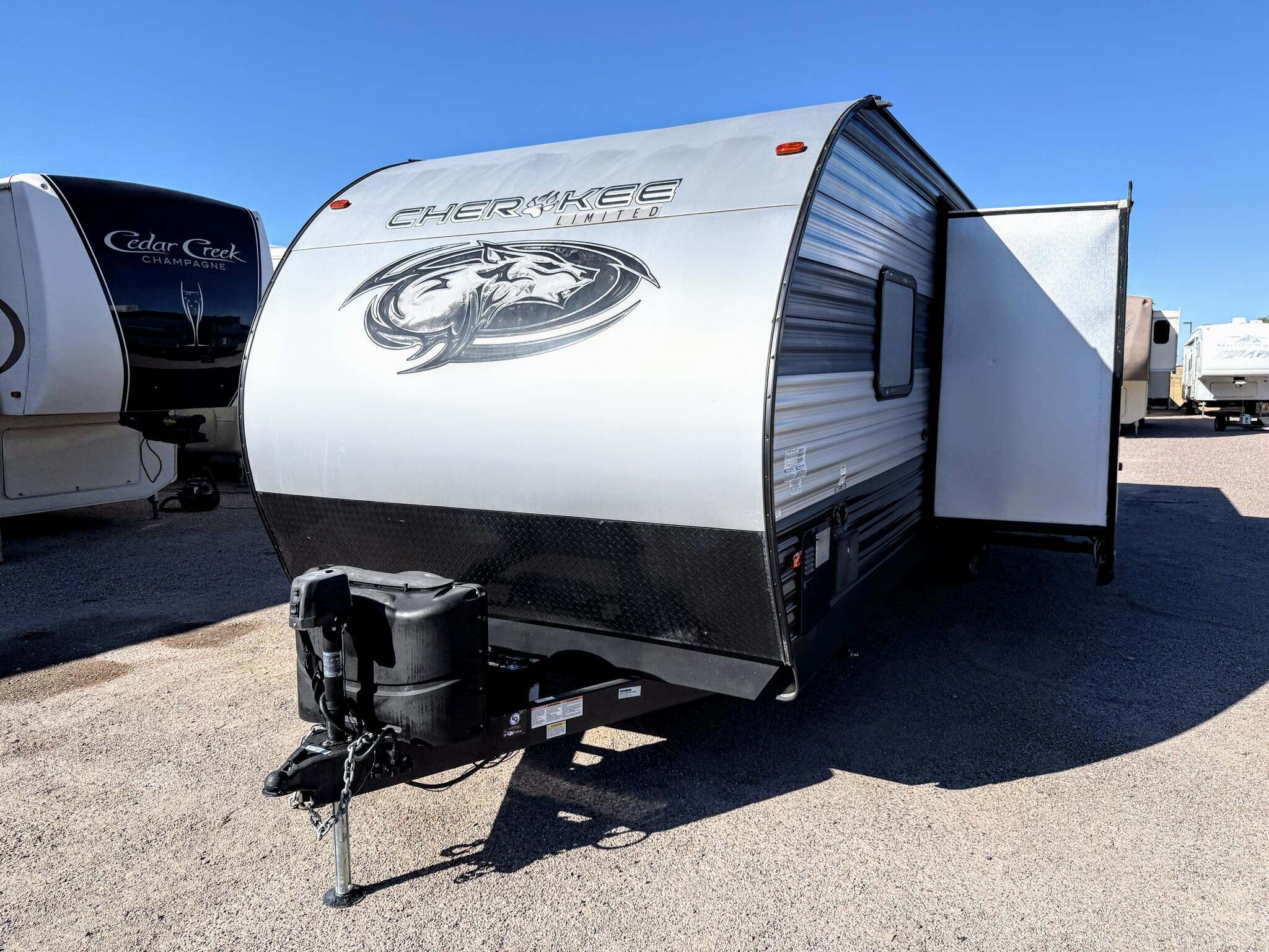 2022 Forest River Cherokee 264DBH in mesa AZ