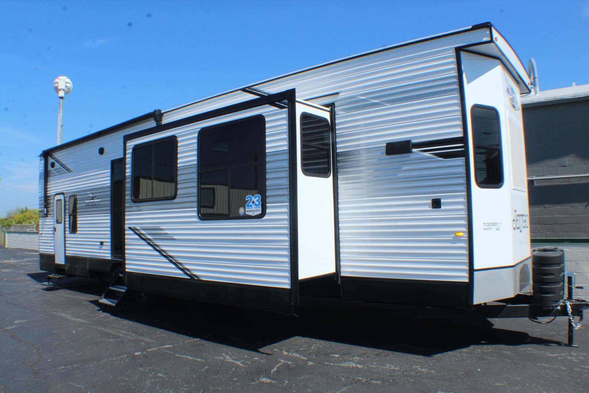 2026 Jayco Jay Flight Bungalow 404LOFT RV
