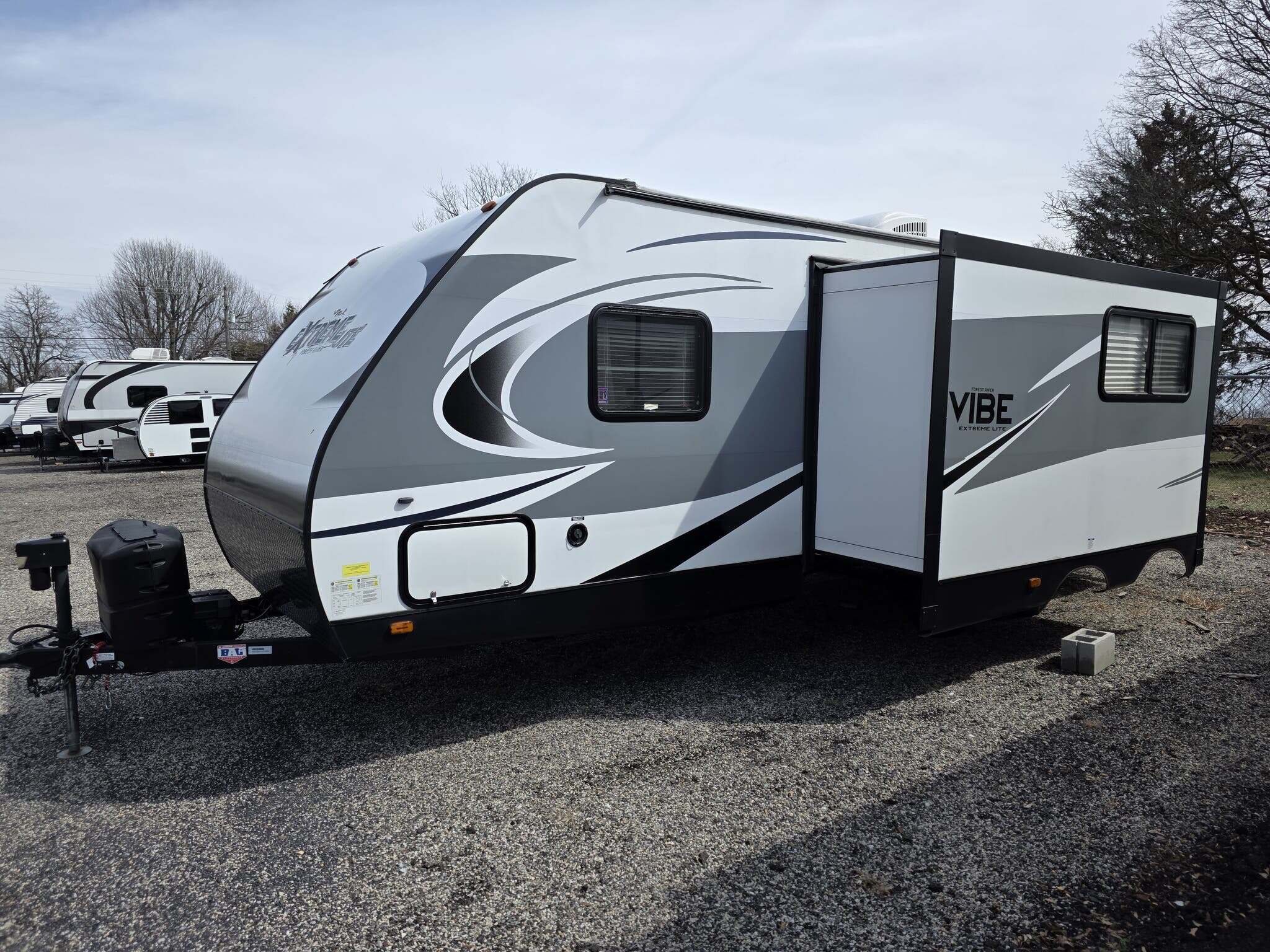 2017 Forest River Vibe Extreme Lite 258RKS in souderton PA