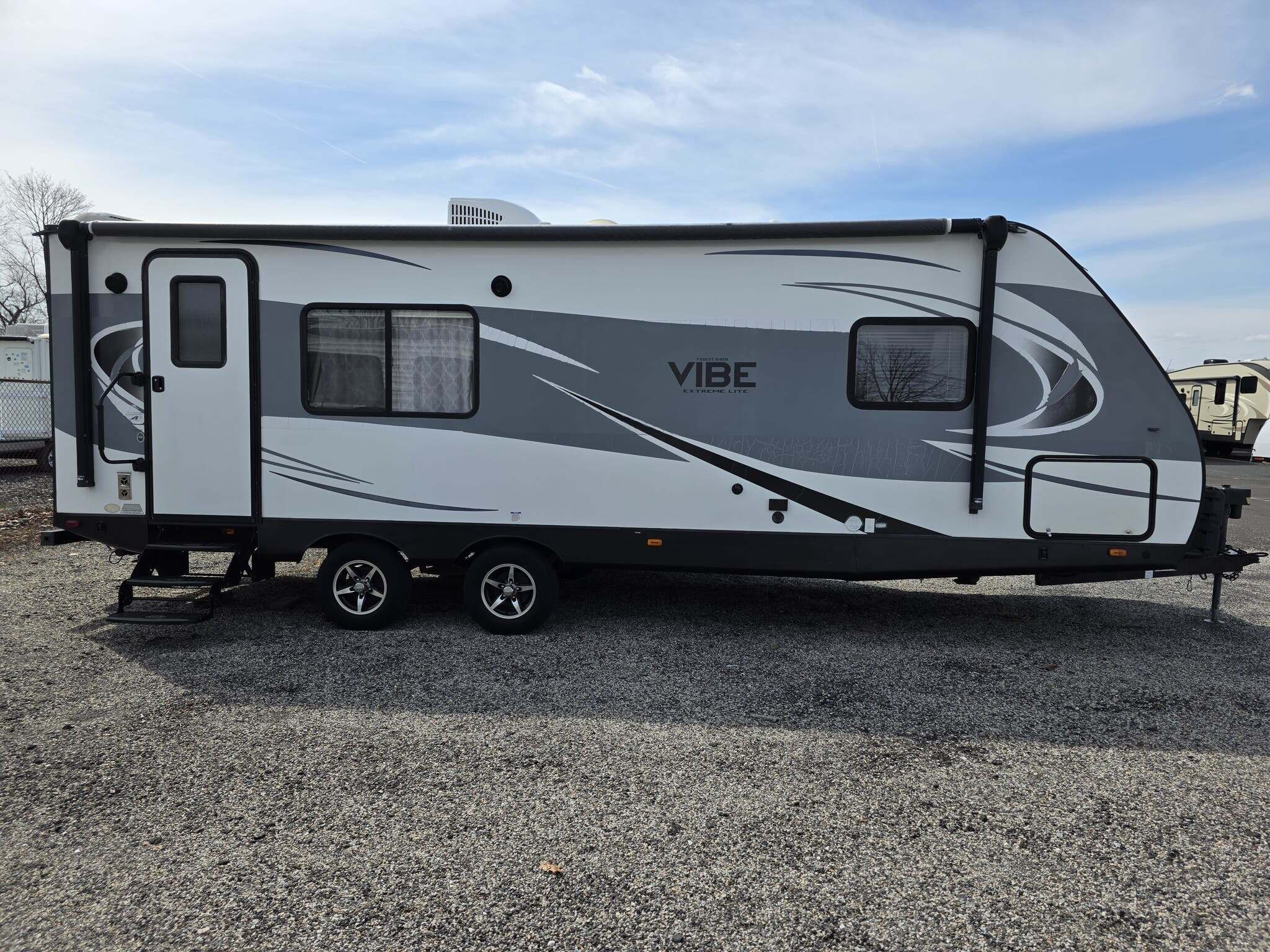 2017 Forest River Vibe Extreme Lite 258RKS in souderton PA