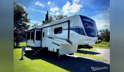 2025 Palomino Columbus 376DS RV