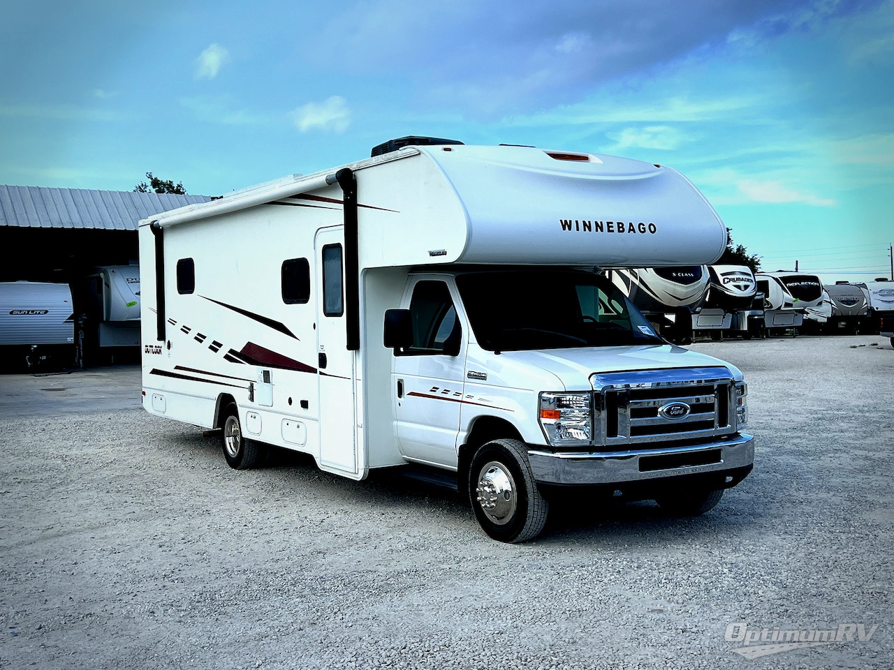 2019 Winnebago Outlook 27D in mims FL