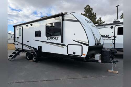 2022 Crossroads Sunset Trail Super Lite SS212RB in billings MT
