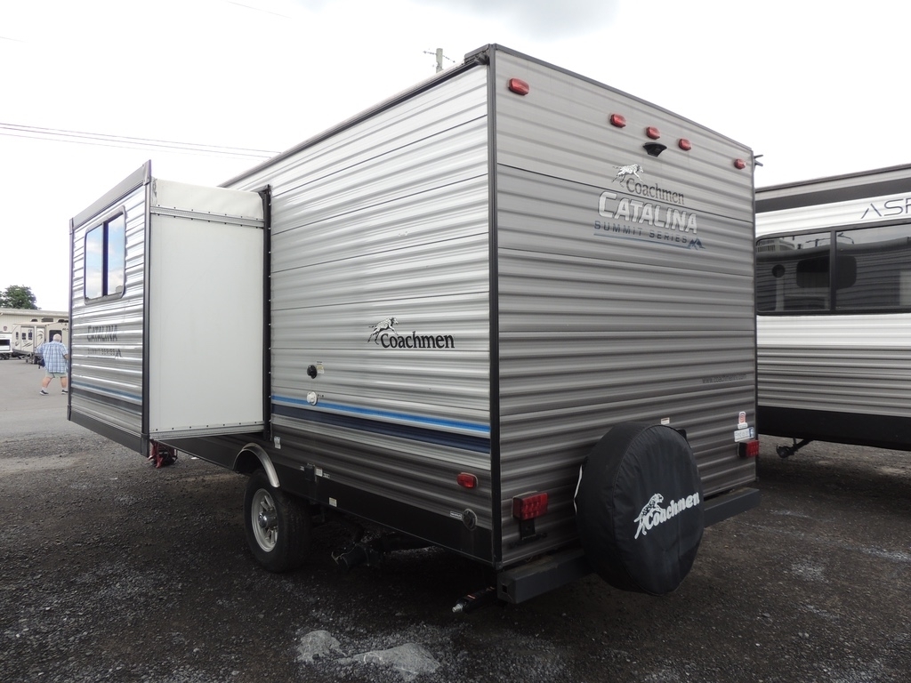 2022 Coachmen Catalina Summit 184BHS in greencastle PA