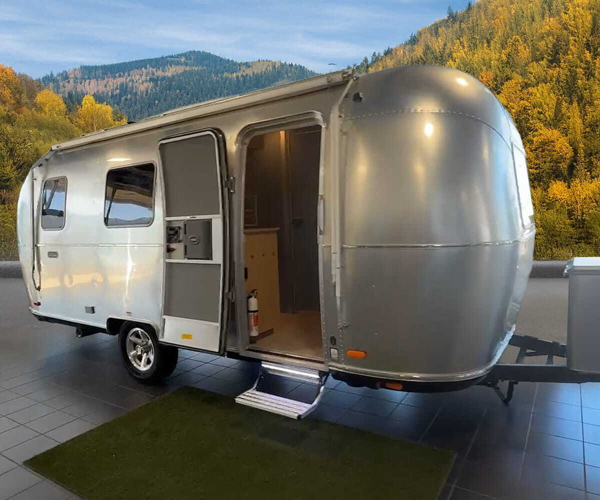 2026 Airstream World Traveler 22RB in columbus OH