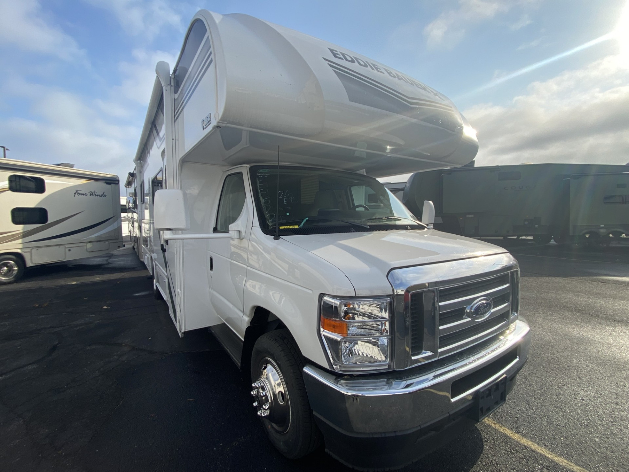 2025 Thor EDDIE BAUER 26EB in berkley MA