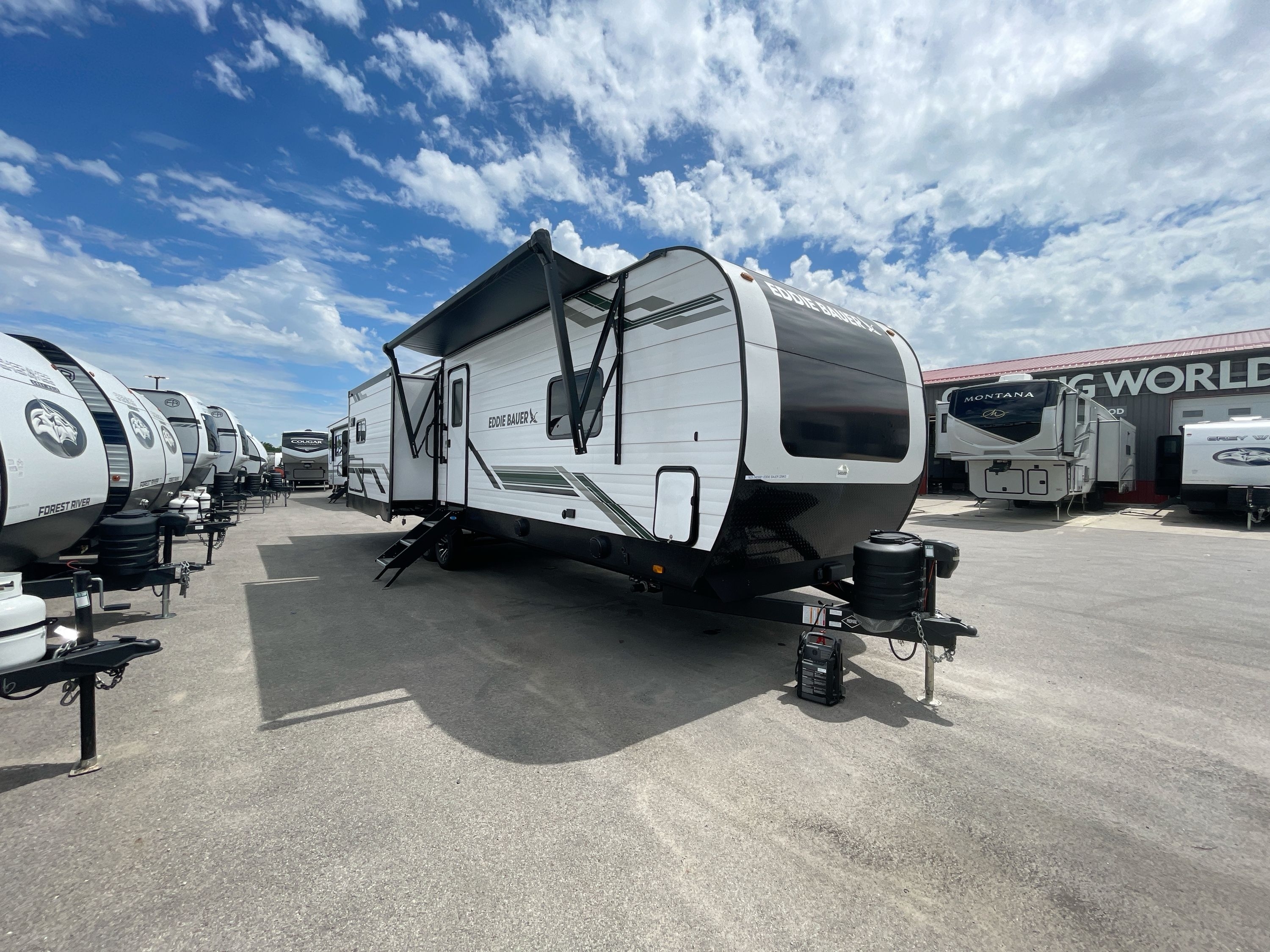 2025 Heartland EDDIE BAUER 32MKS in braidwood IL