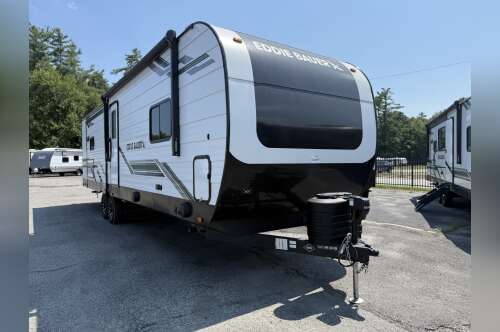 2025 Heartland EDDIE BAUER 32MKS in berkley MA