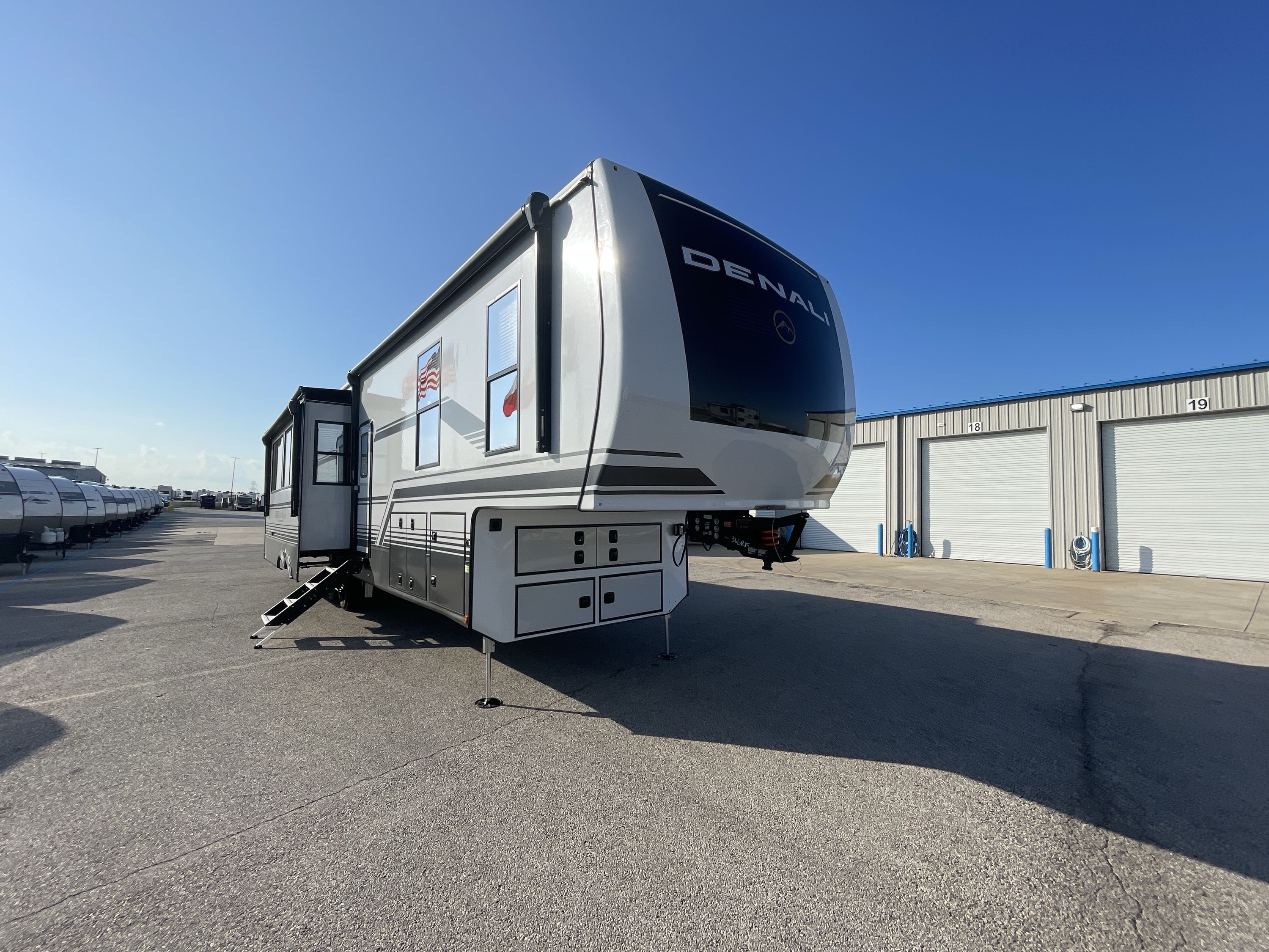 2026 Dutchmen DENALI 366RK in alvarado TX
