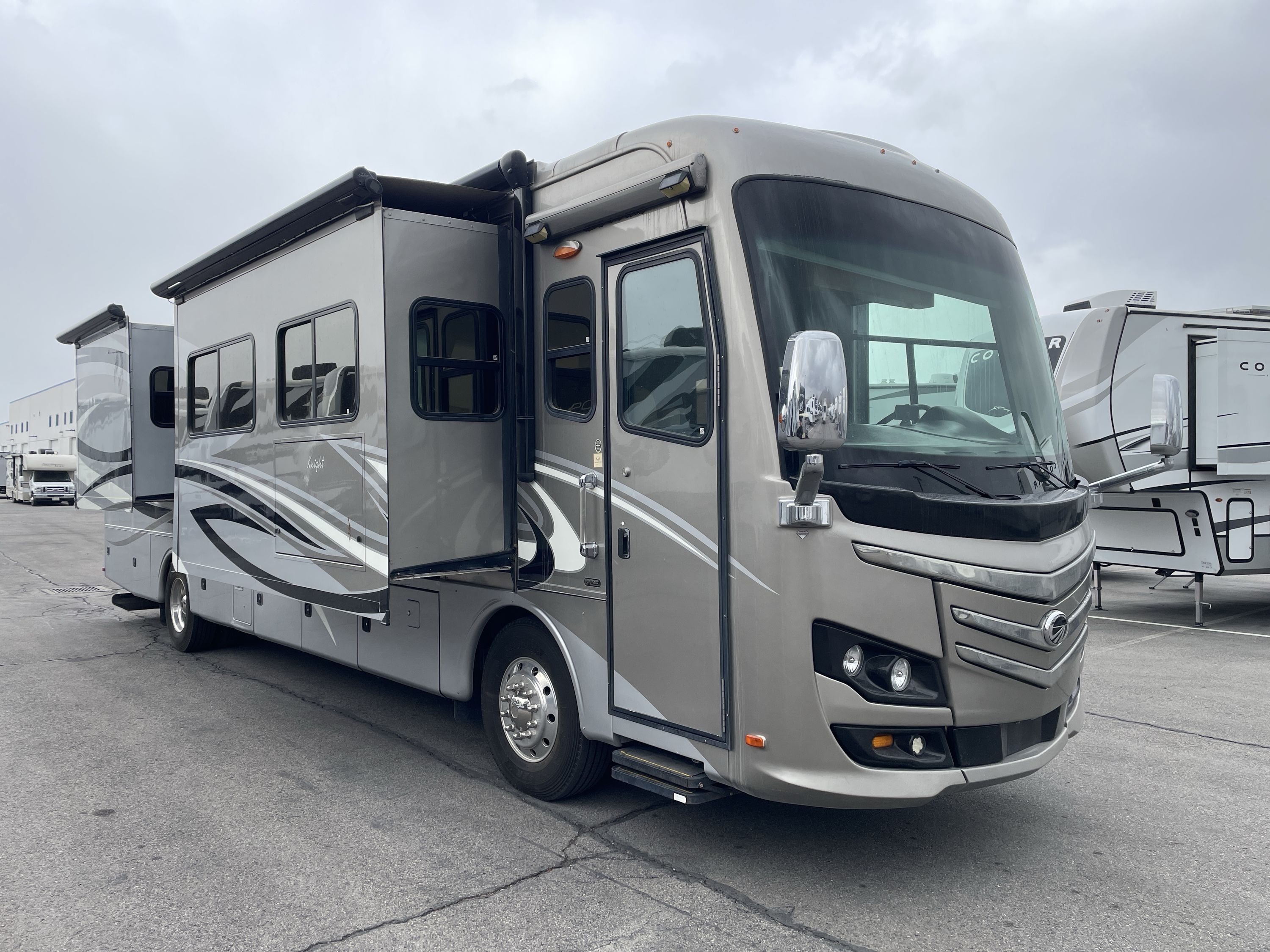 2013 Monaco KNIGHT 40DFT in draper UT