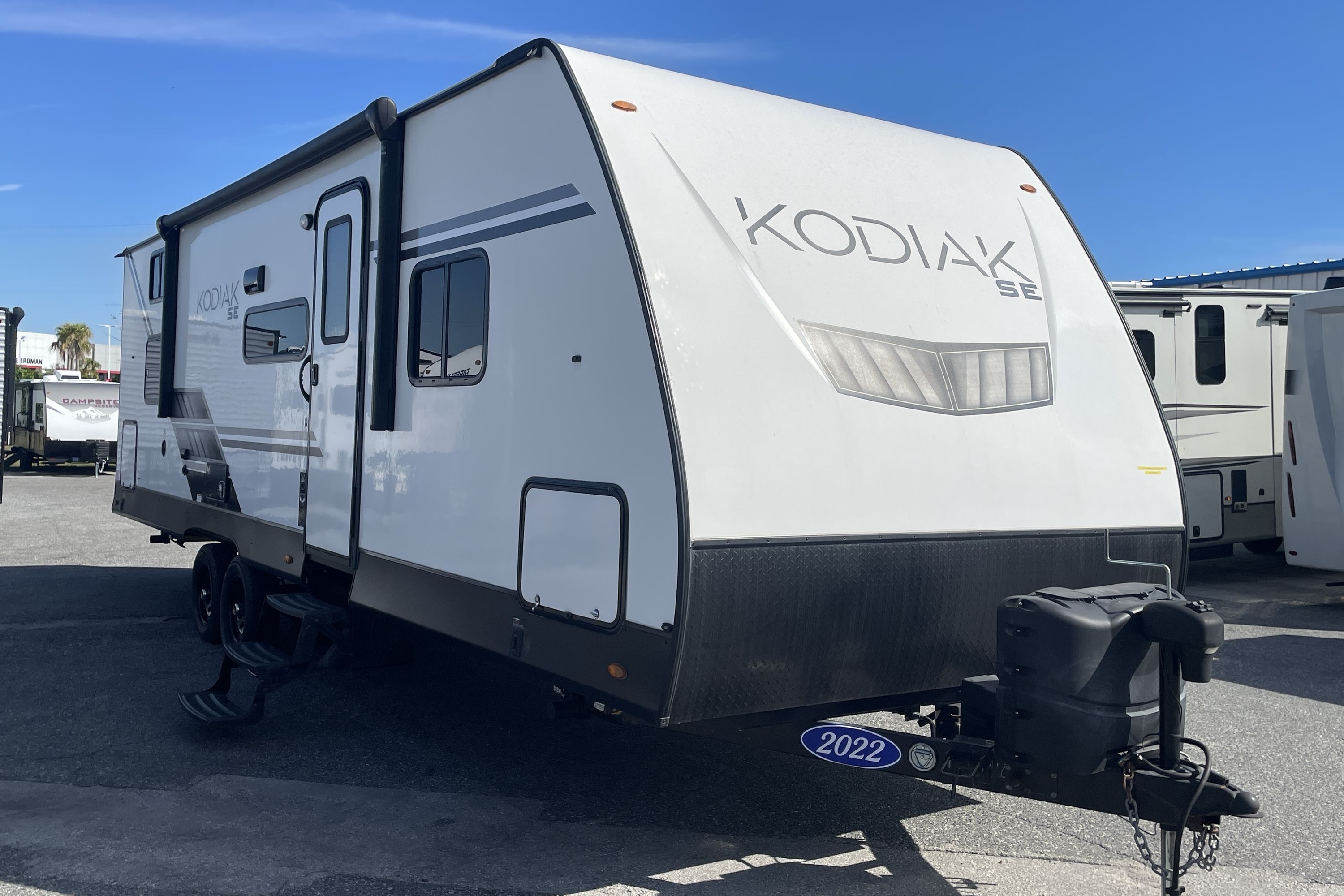2022 Dutchmen KODIAK SE 27SBH in cocoa FL