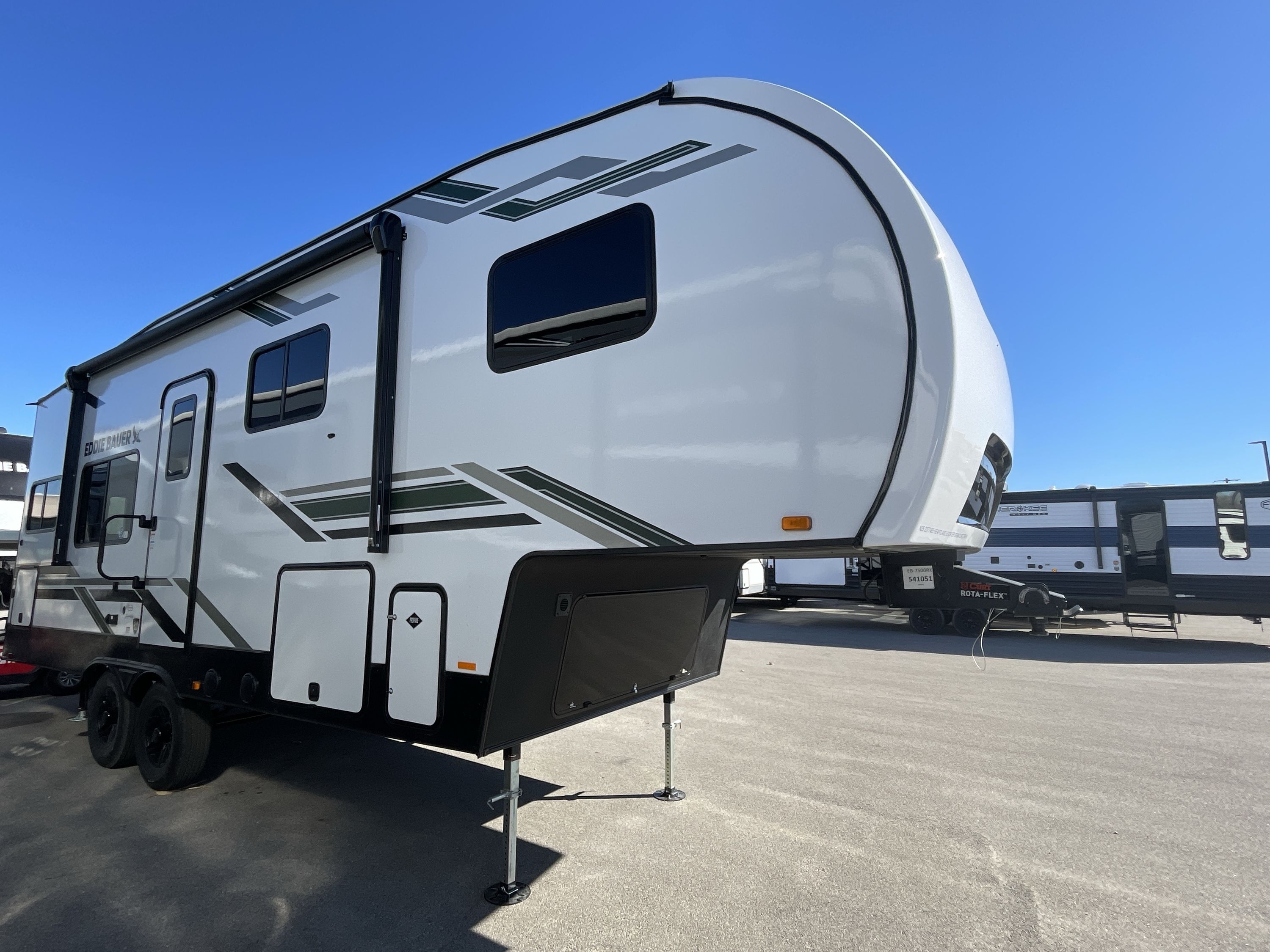 2025 Heartland EDDIE BAUER SIGNATURE 2500RK in braidwood IL