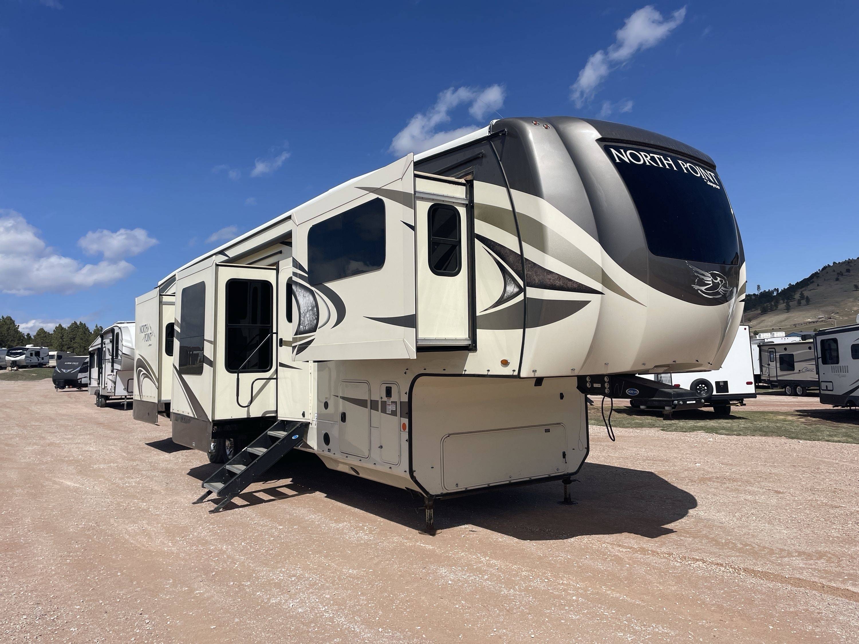2020 Jayco NORTH POINT 381FLWS in summerset SD