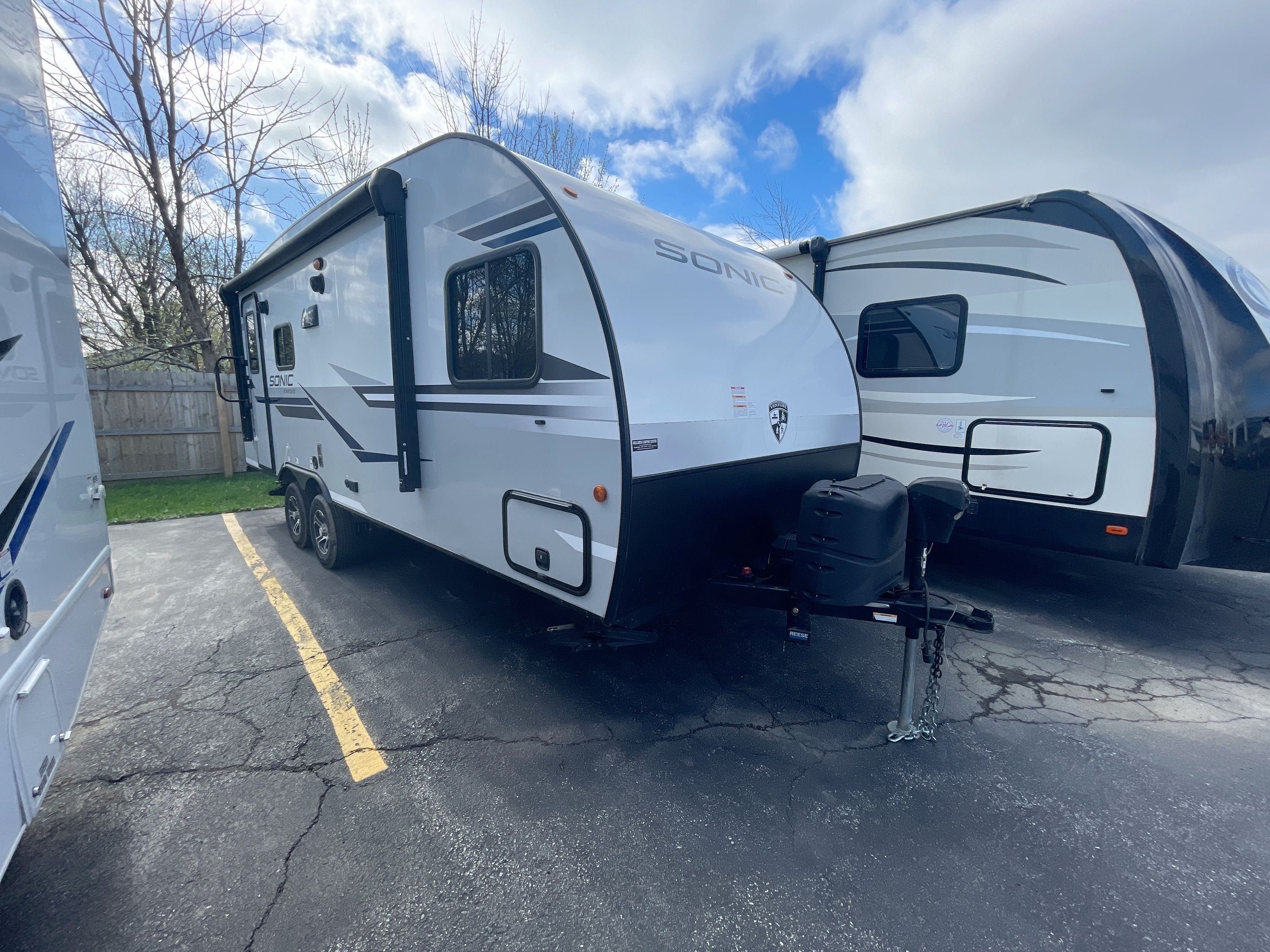 2021 Venture Rv SONIC 210VTB in hamburg NY