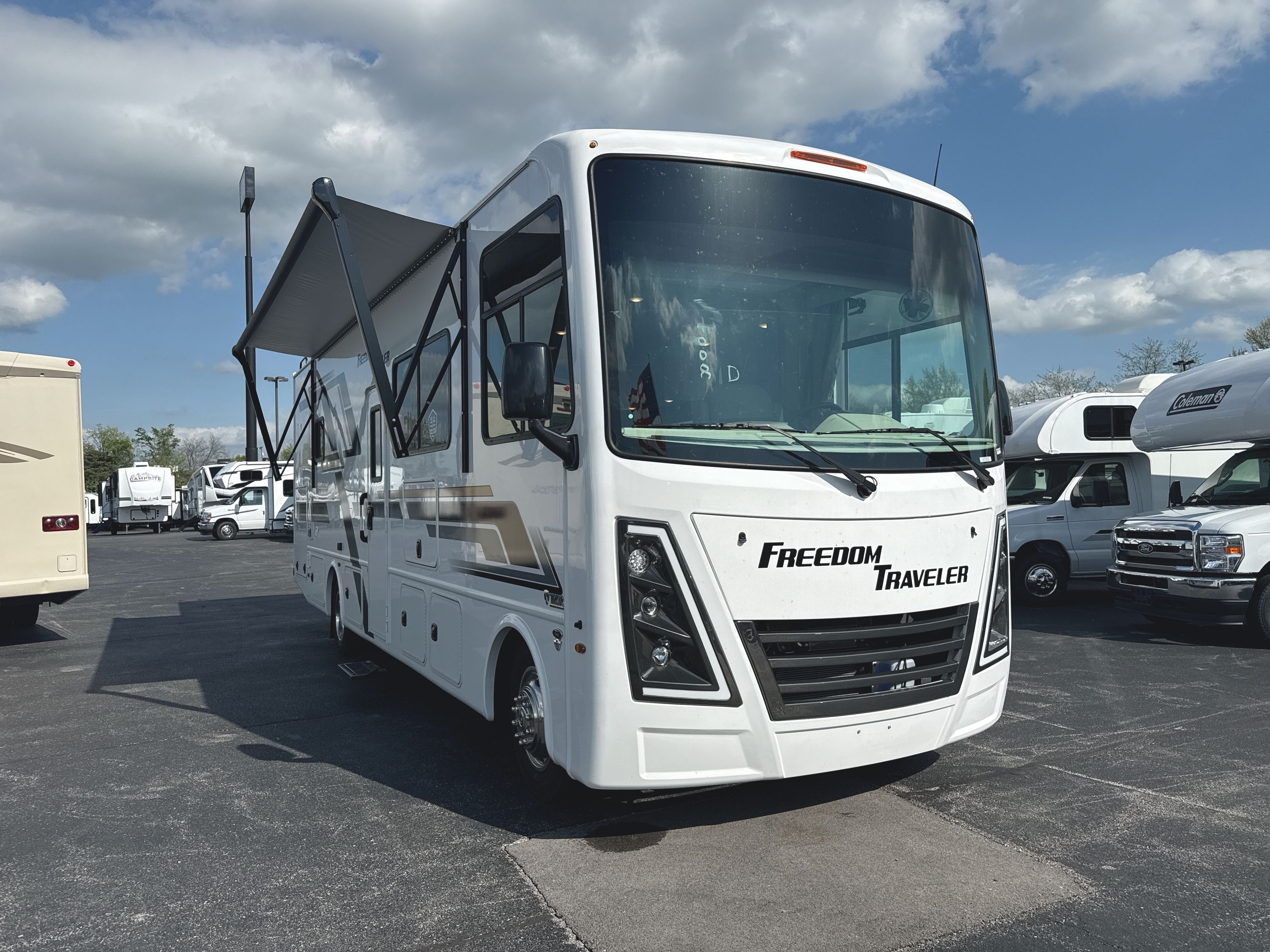 2027 Thor FREEDOM TRAVELER B30 in georgetown KY
