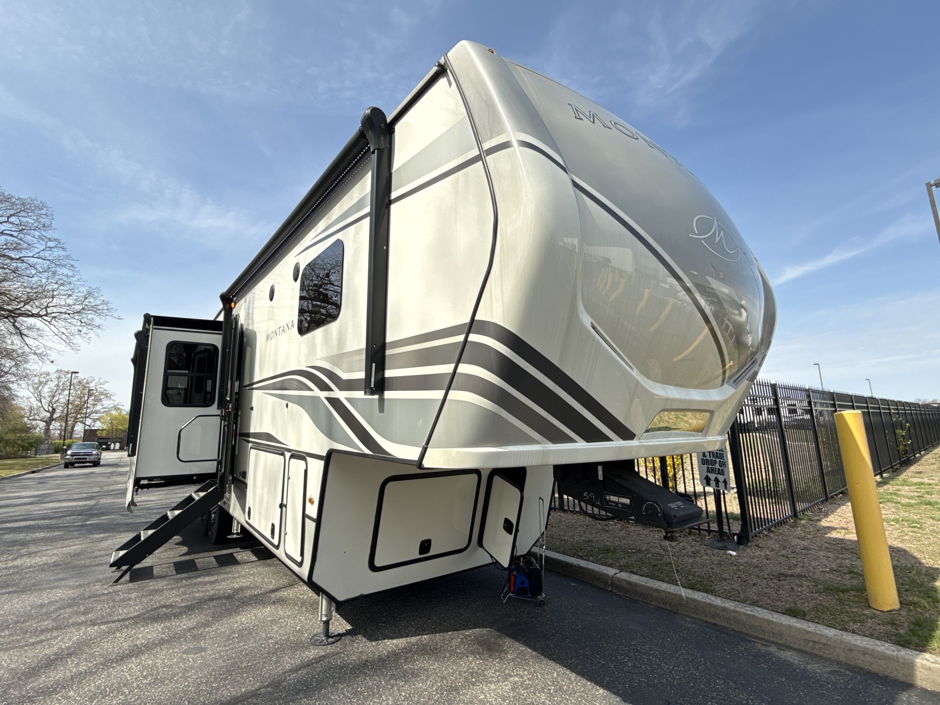 2023 Keystone MONTANA 3123RL in swedesboro NJ