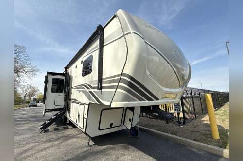 2023 Keystone MONTANA 3123RL in swedesboro NJ