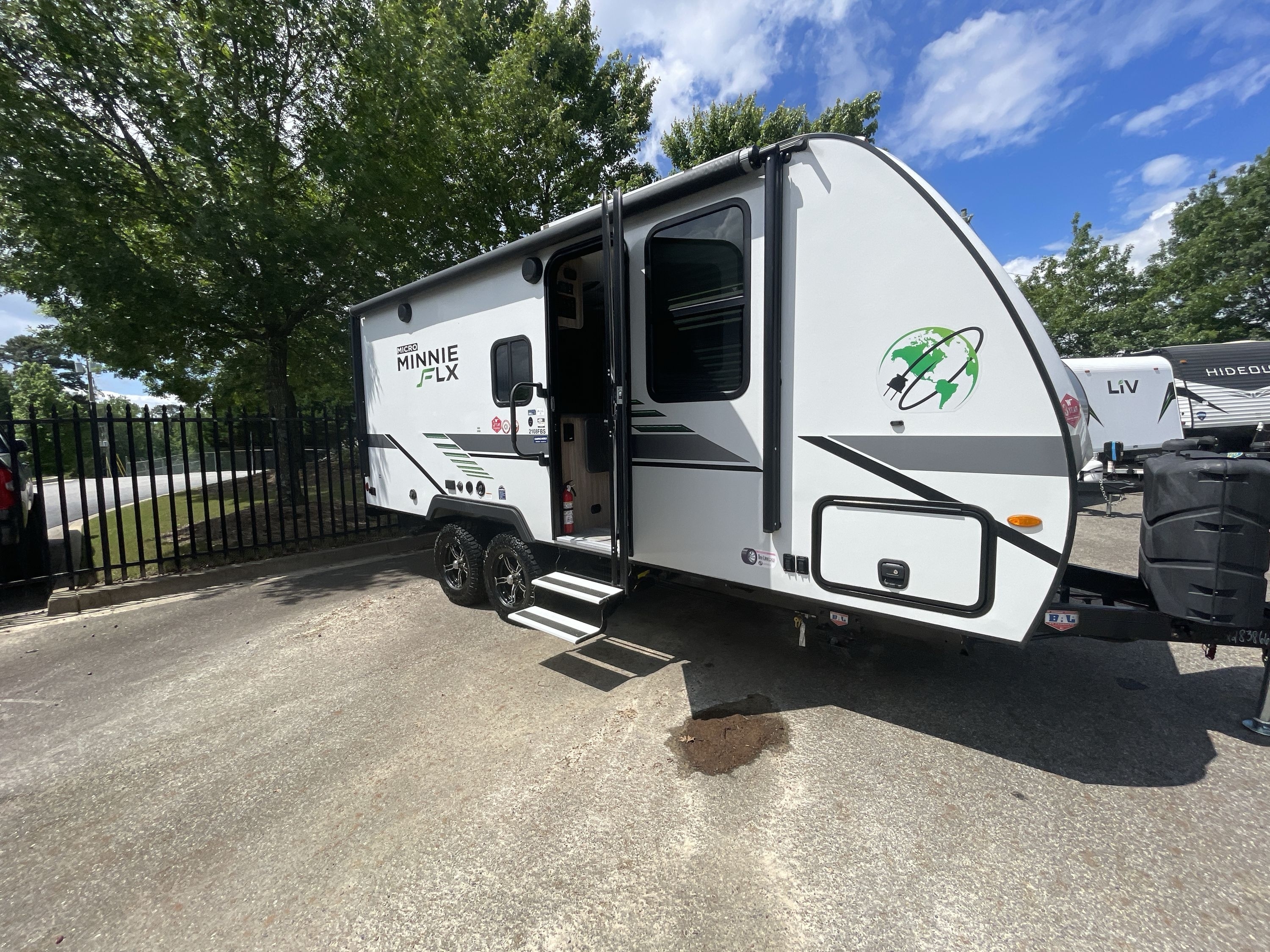 2022 Winnebago MICRO MINNIE FLX 2108FBS in buford GA