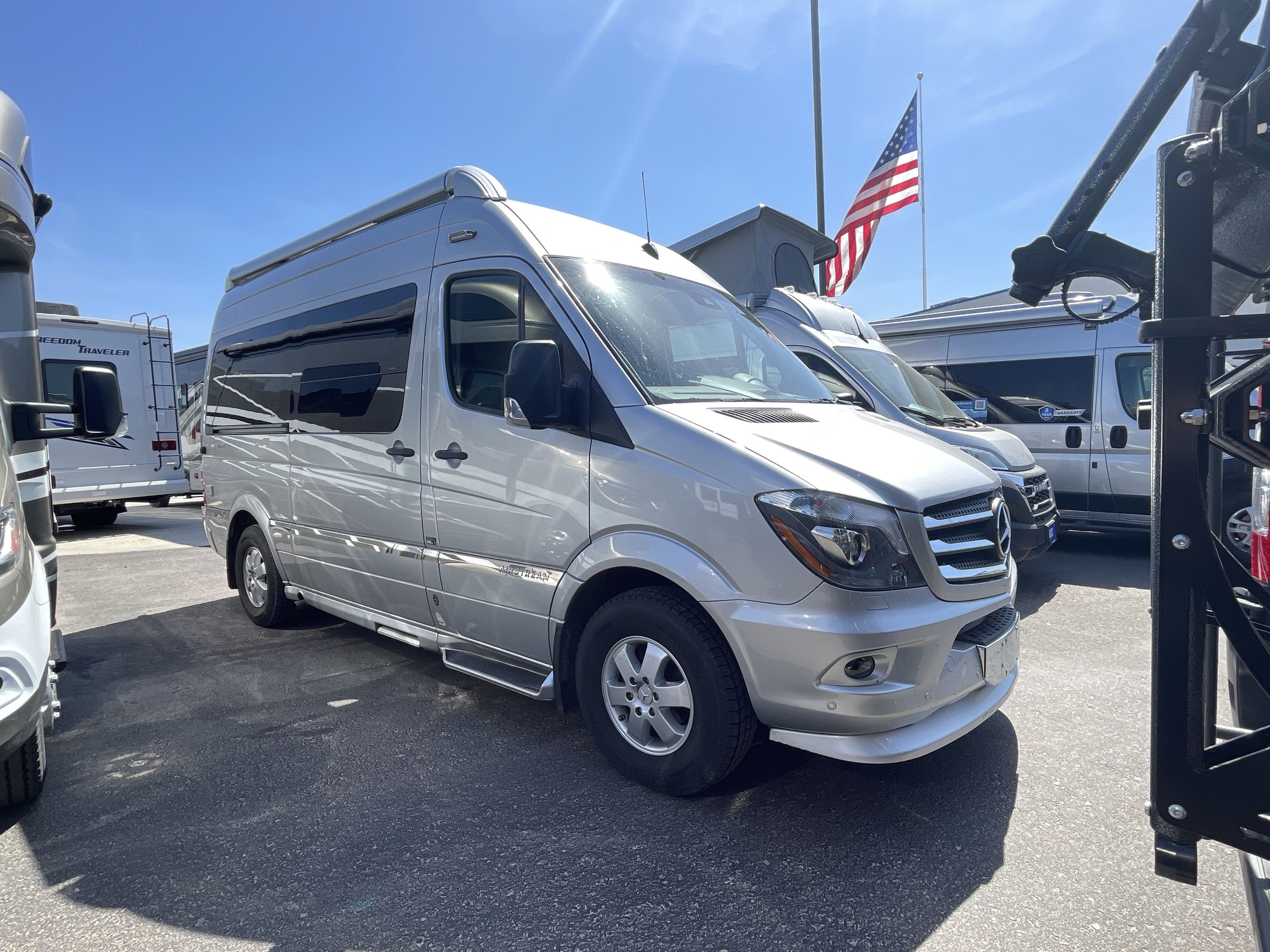 2019 Airstream INTSERSTATE EXT LOUNGE SLATE LOUNGE EXT in meridian ID