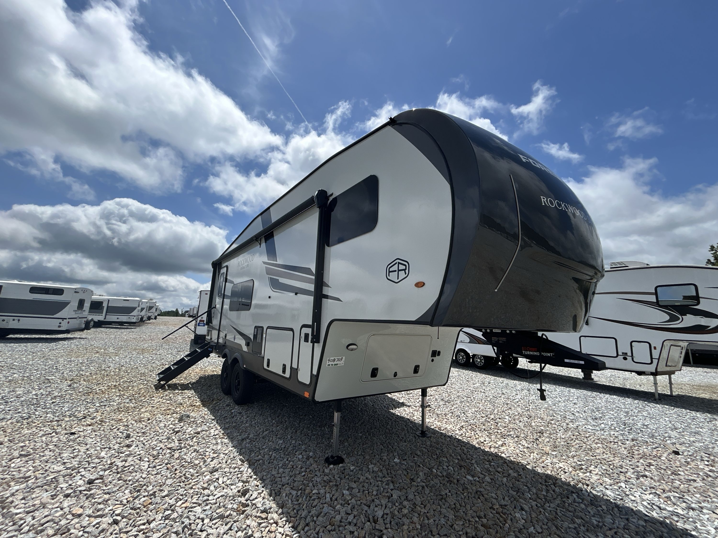 2025 Forest River ROCKWOOD SIGNATURE 282RK RV