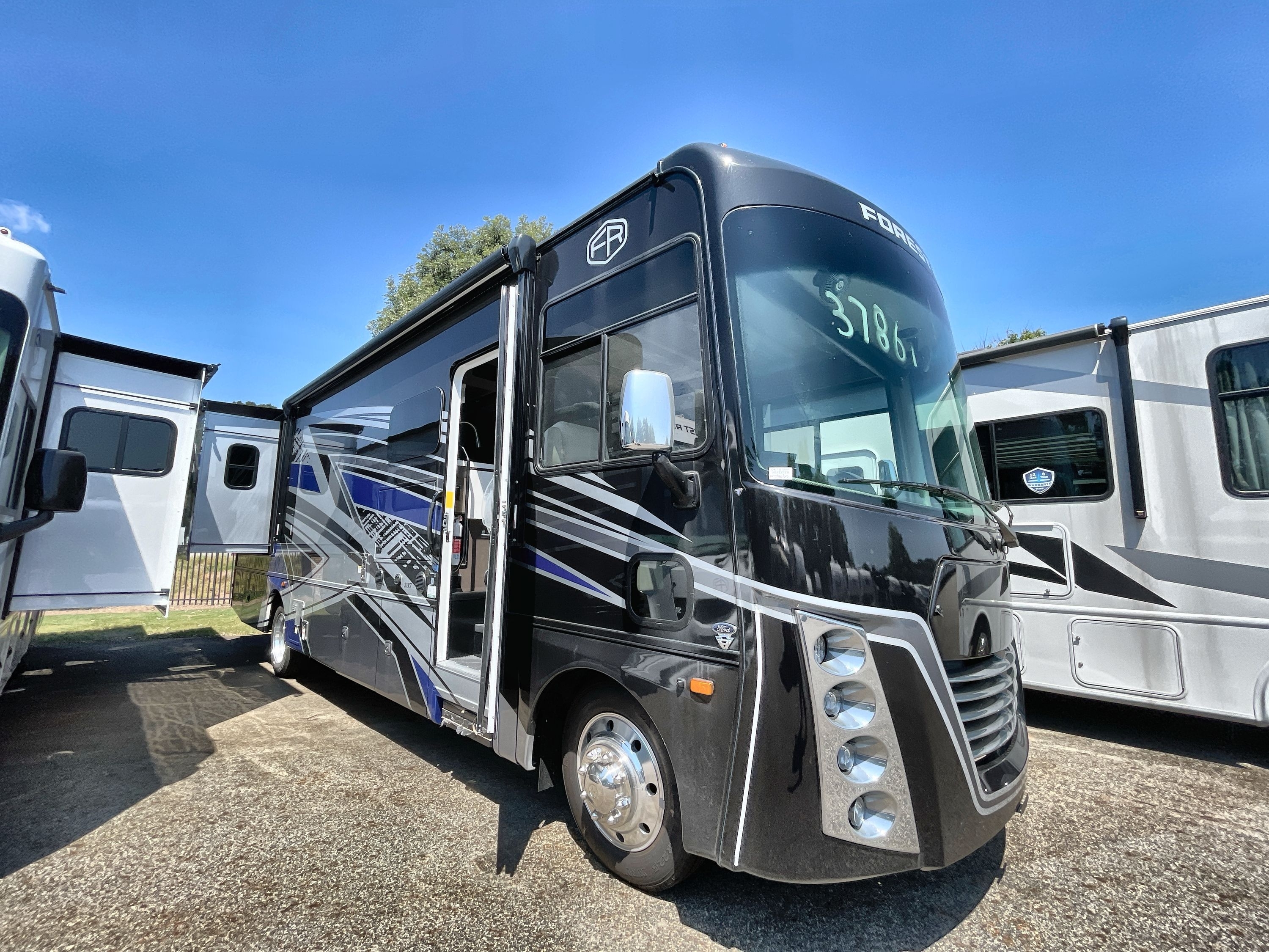 2026 Forest River GEORGETOWN 7 SERIES 31X 31X7 in buford GA