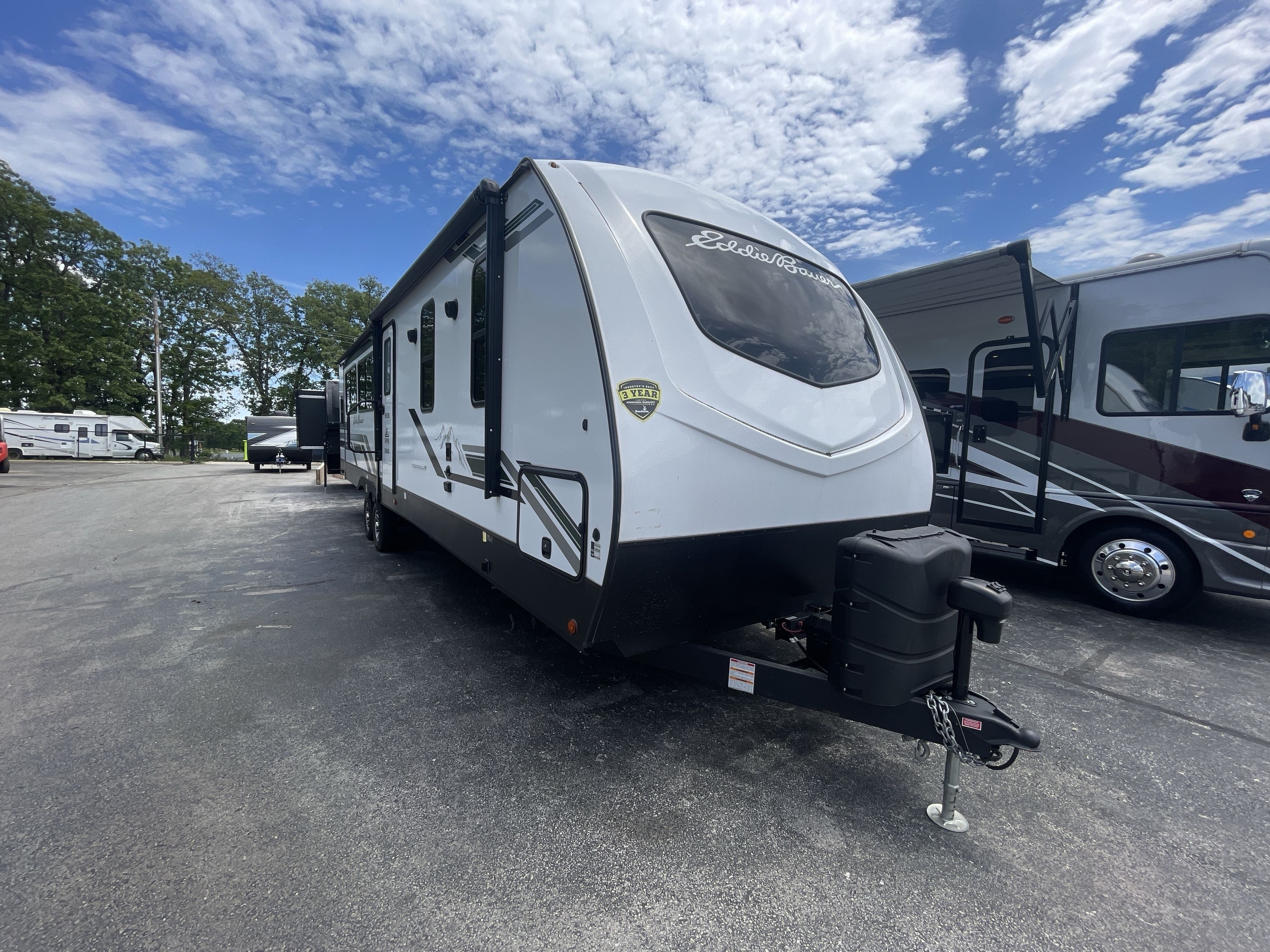 2024 Dutchmen EDDIE BAUER SIGNATURE 33RL in strafford MO