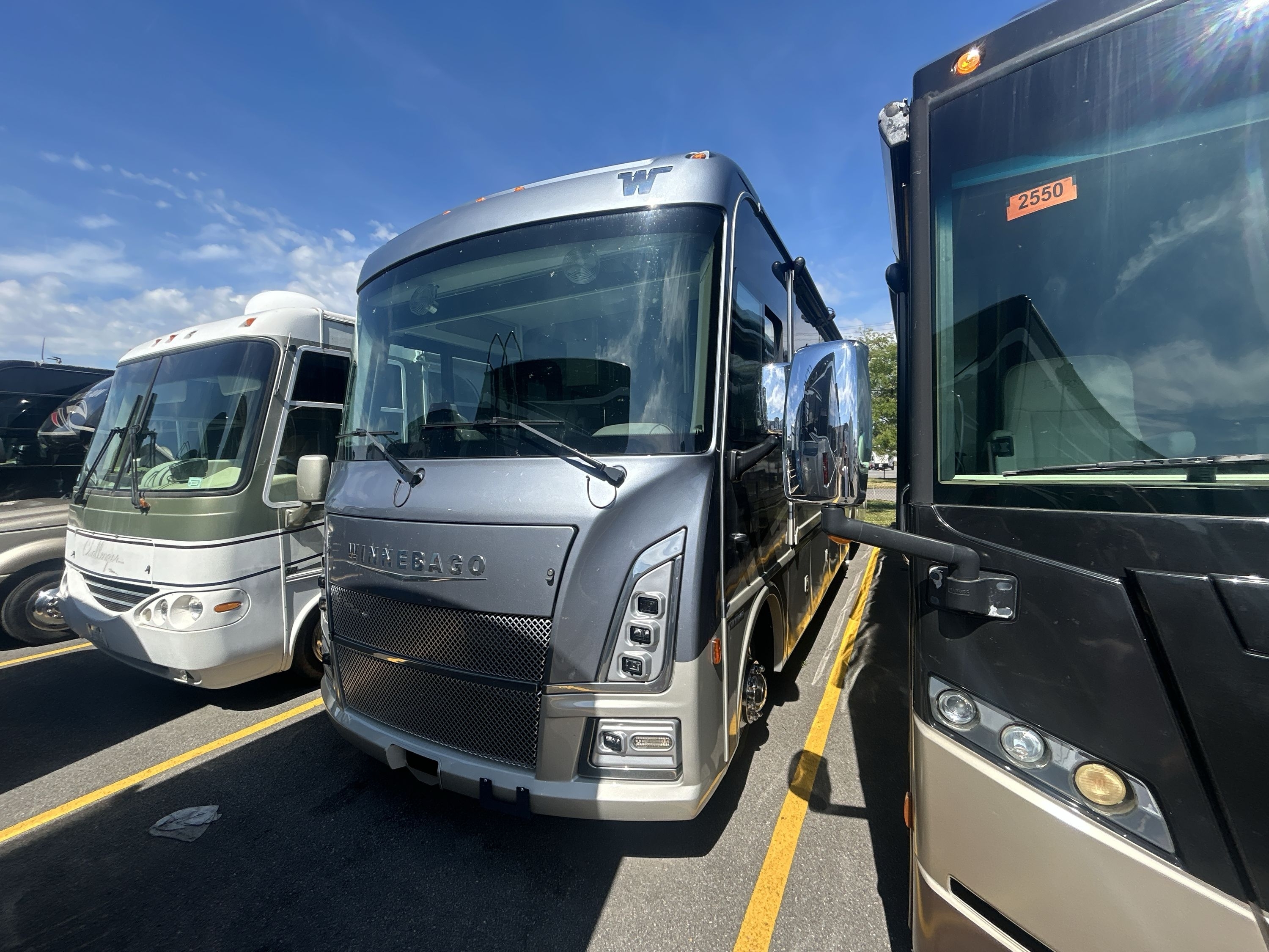2025 Winnebago ADVENTURER 35F in syracuse NY