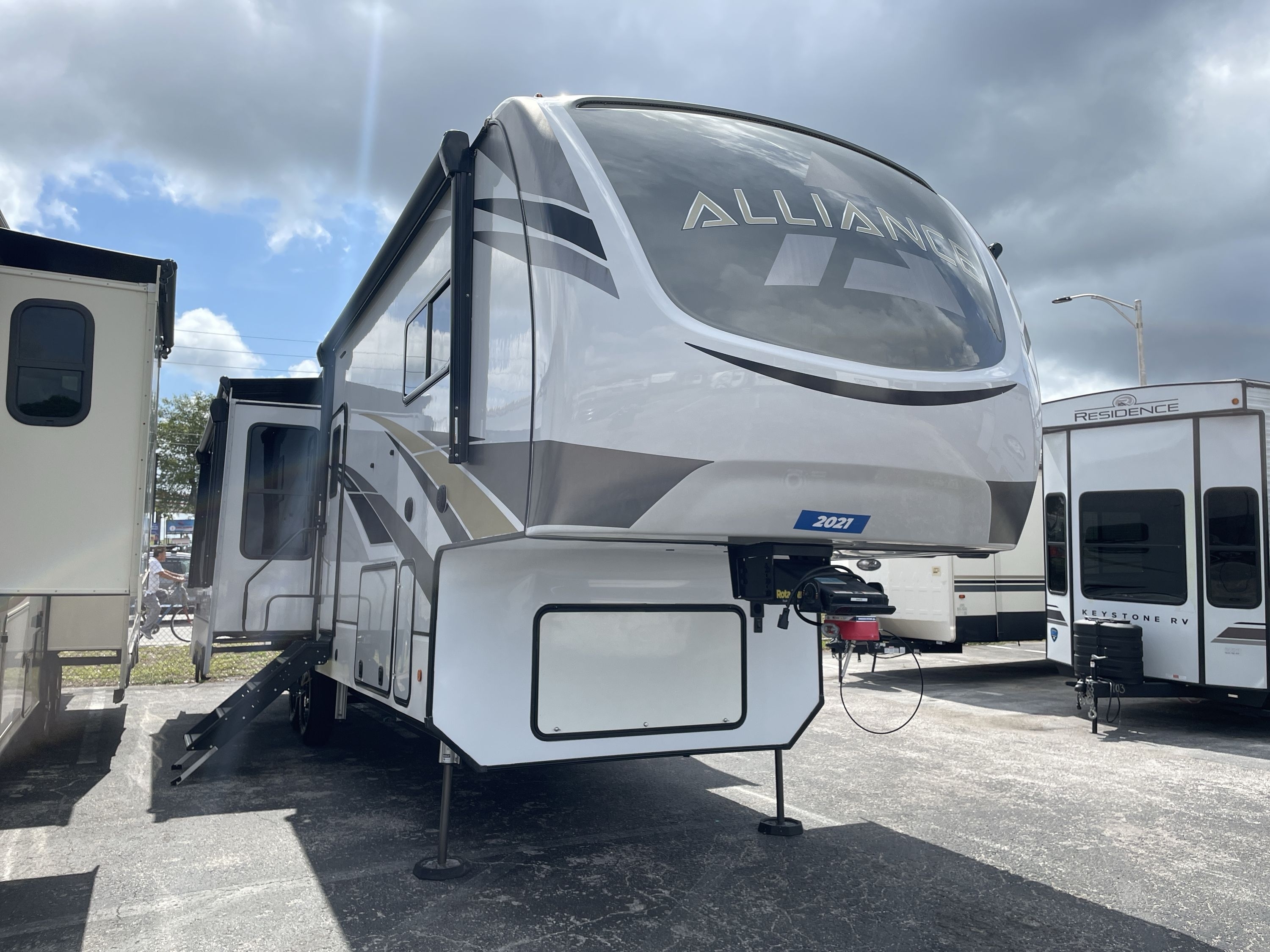2021 Alliance PARADIGM 310RL in kissimmee FL