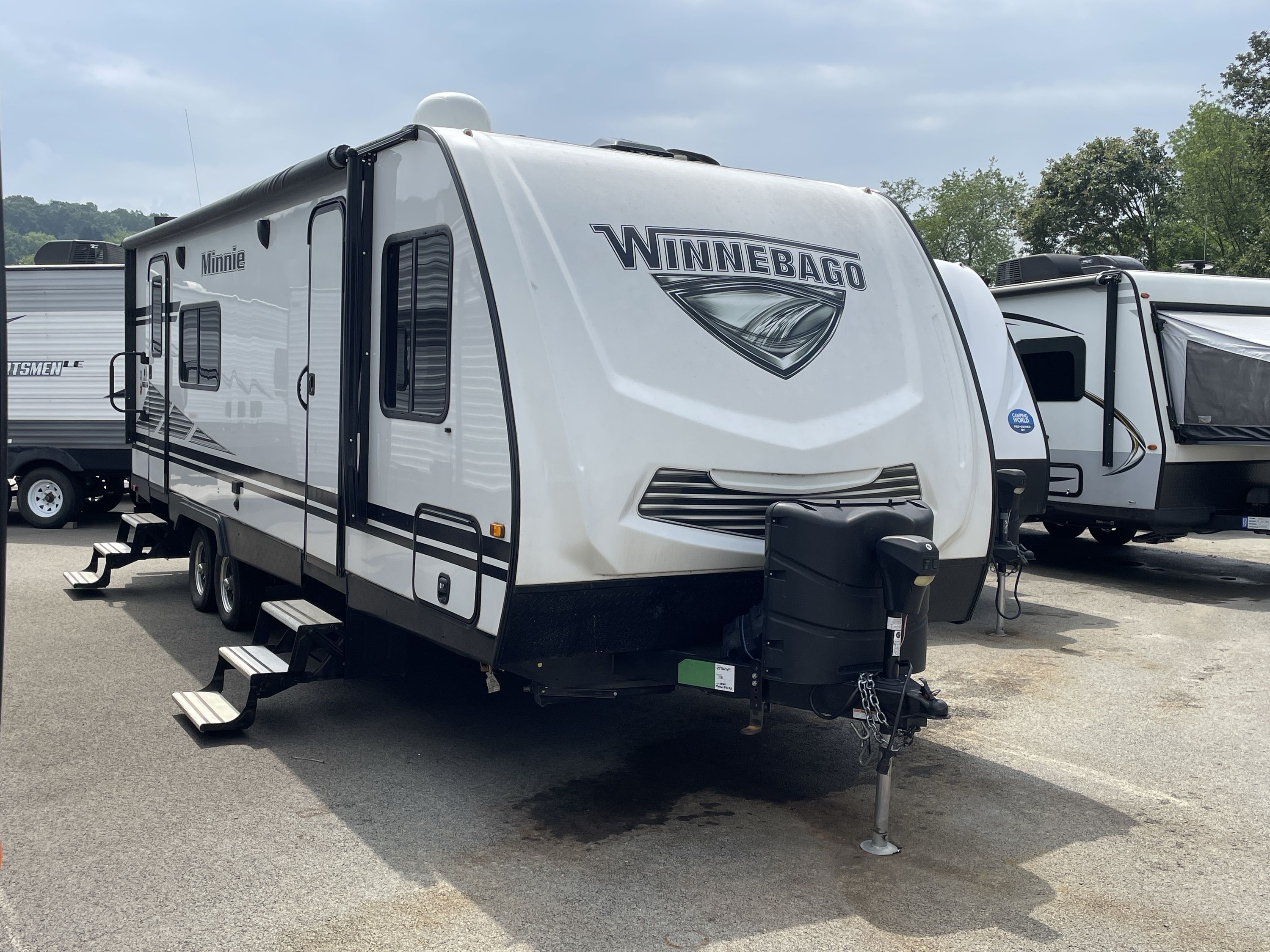 2020 Winnebago MINNIE 2401RG in roscoe IL