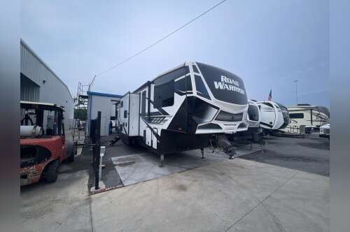 2023 Heartland ROAD WARRIOR 397RW in sherman TX