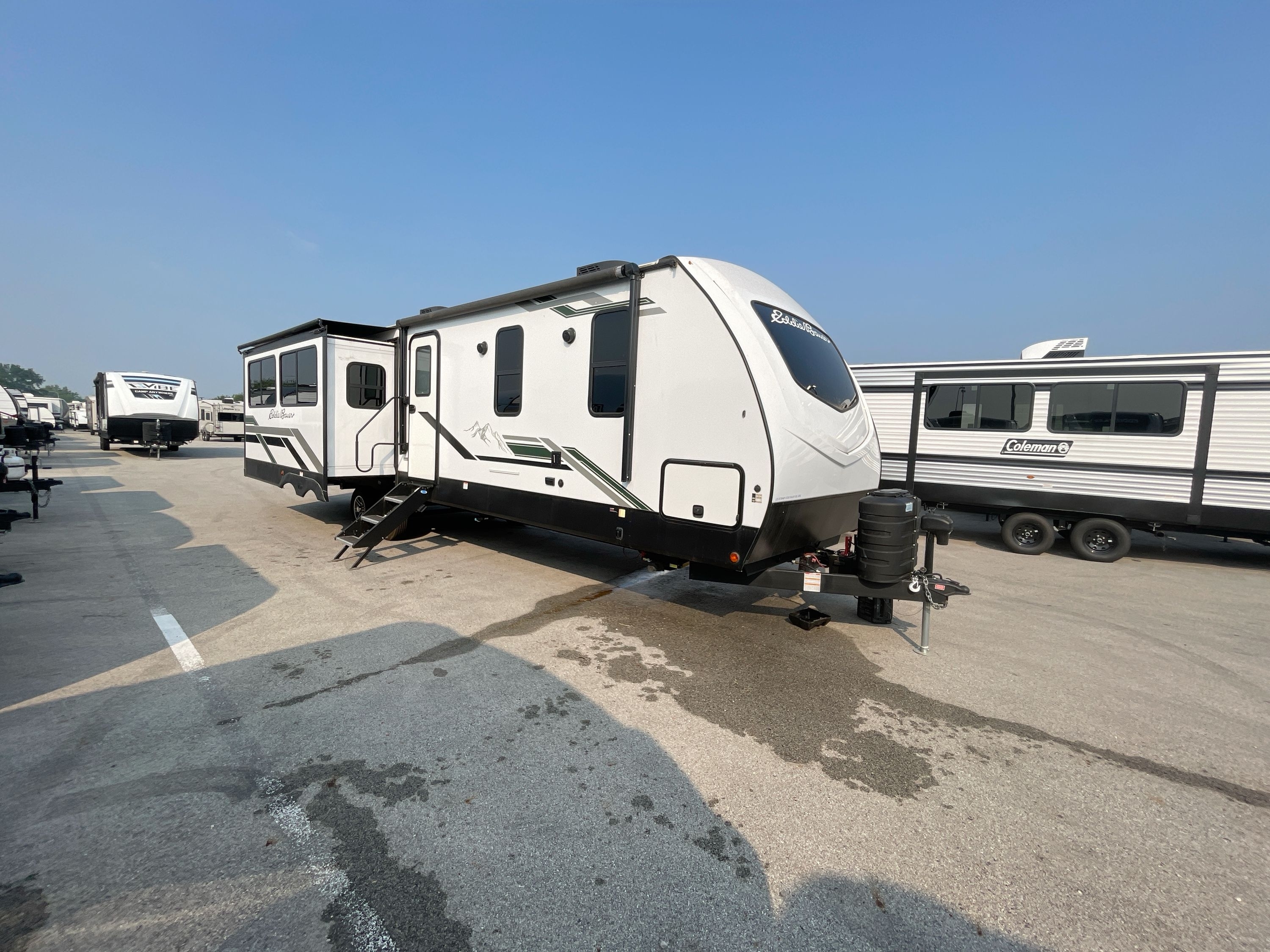 2023 Dutchmen EDDIE BAUER SIGNATURE 33RL in braidwood IL