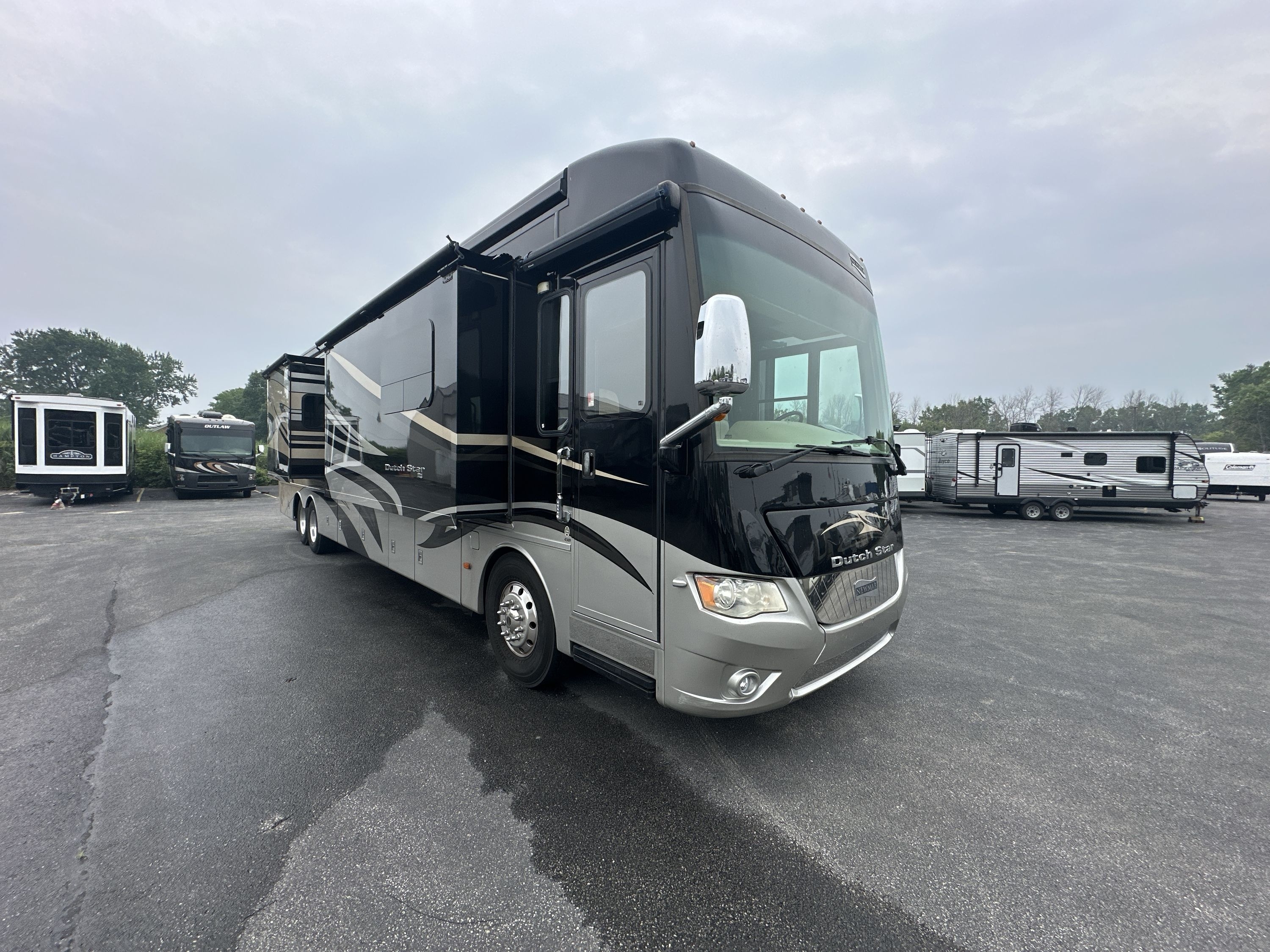 Used 2015 Newmar Dutch Star 4369 For Sale in Green Bay, WI