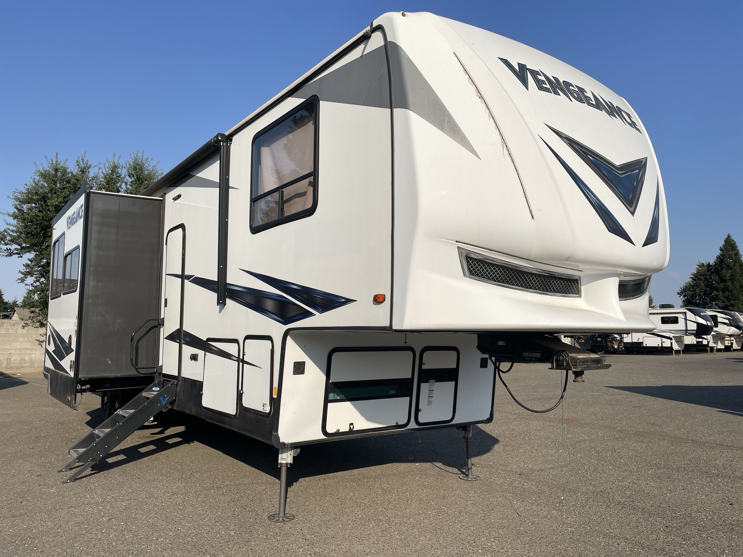 2019 Forest River VENGEANCE 348A13 Fifth Wheel Toy Hauler RV