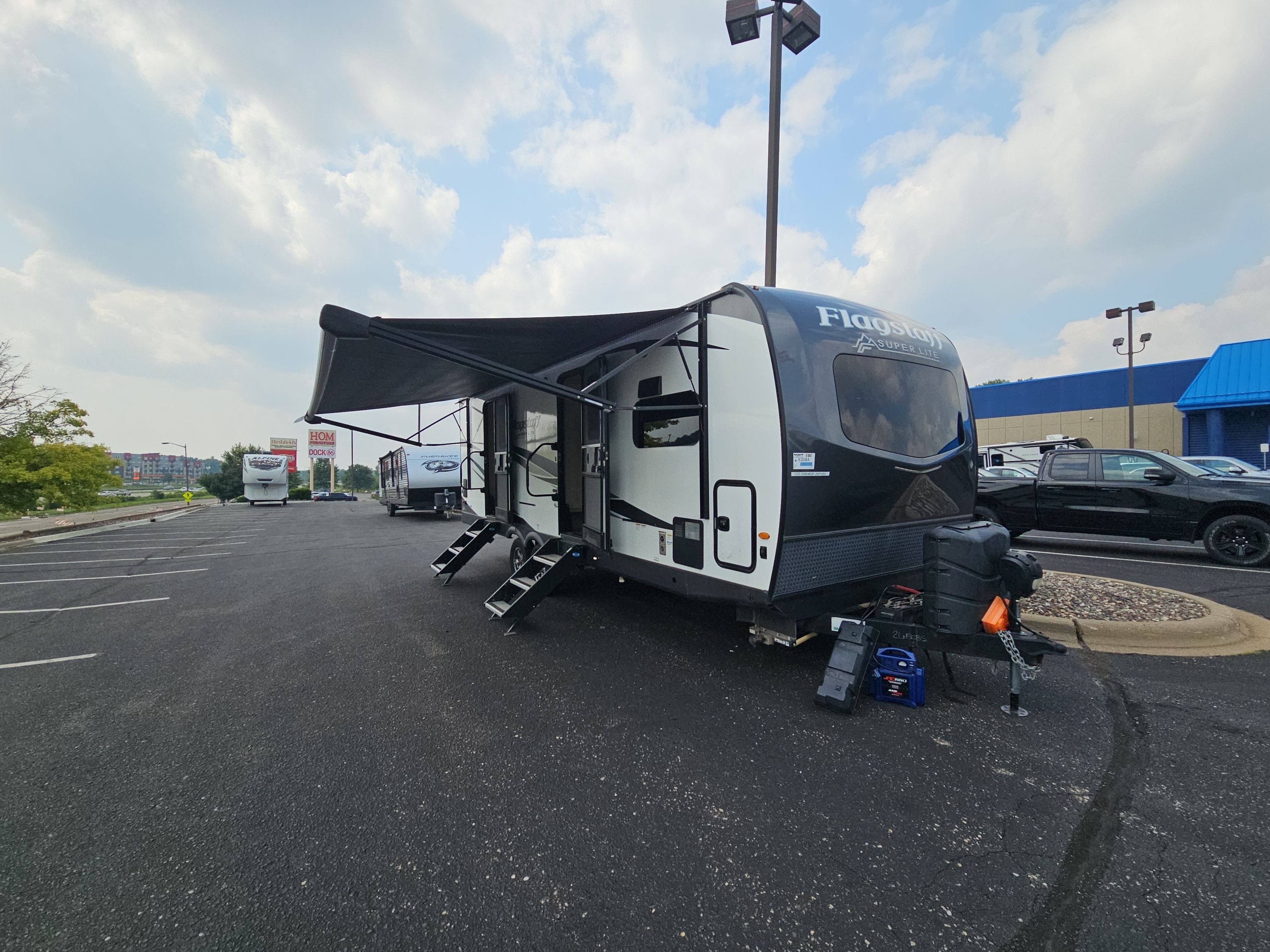 2023 Forest River FLAGSTAFF SUPER LITE 26FKBS in lakeville MN